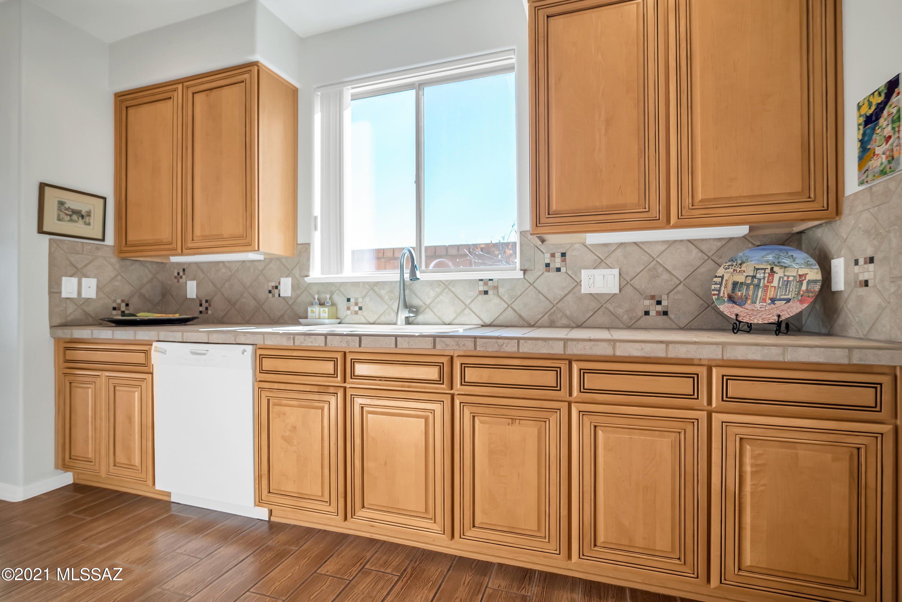 526 W Shadow Wood Street