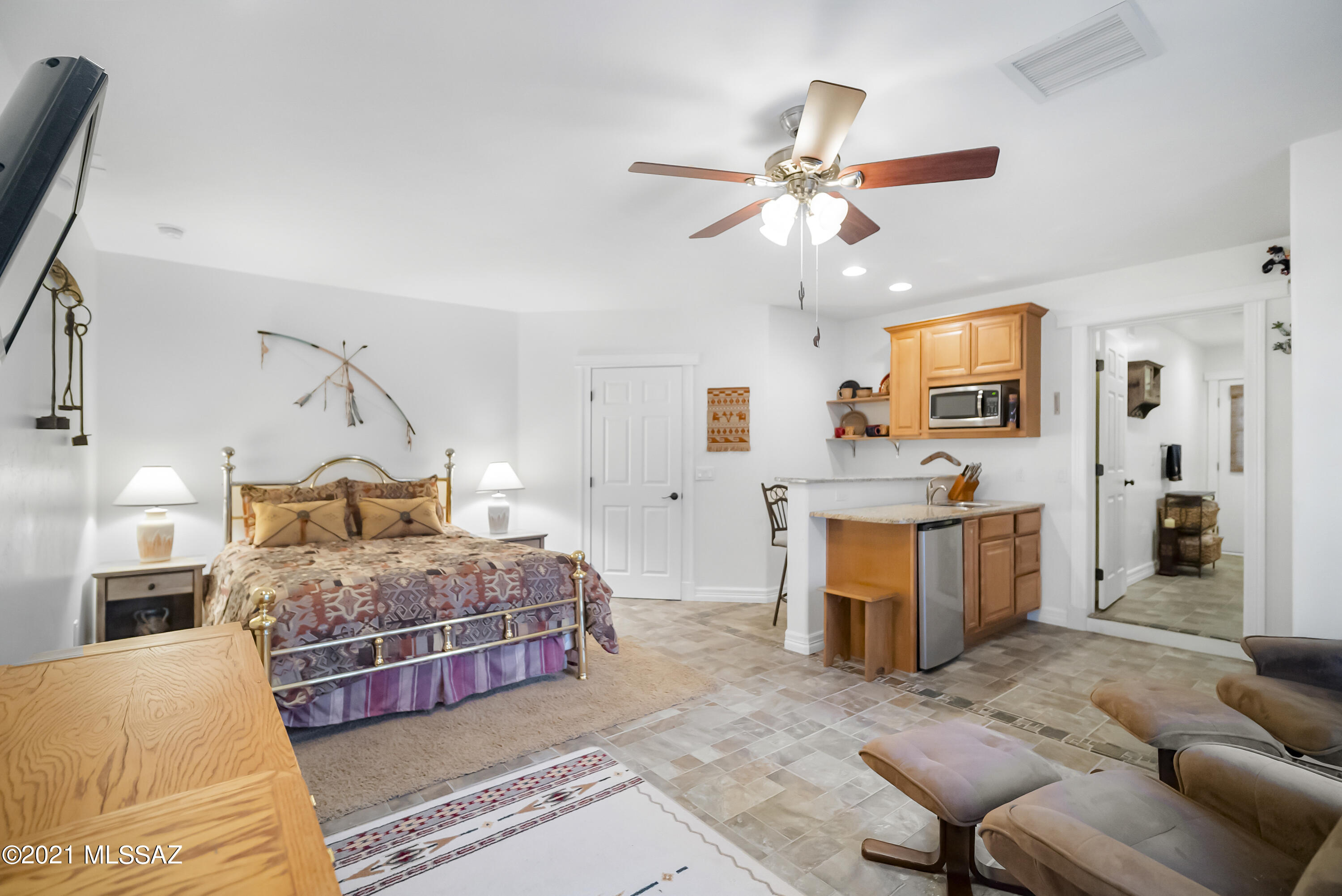 741 W Placita De La Cotonia