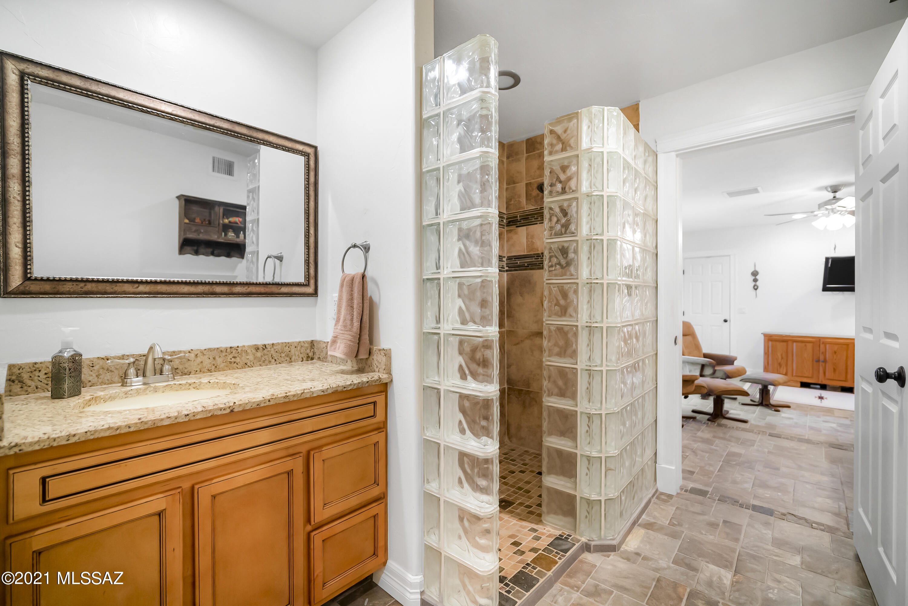 741 W Placita De La Cotonia