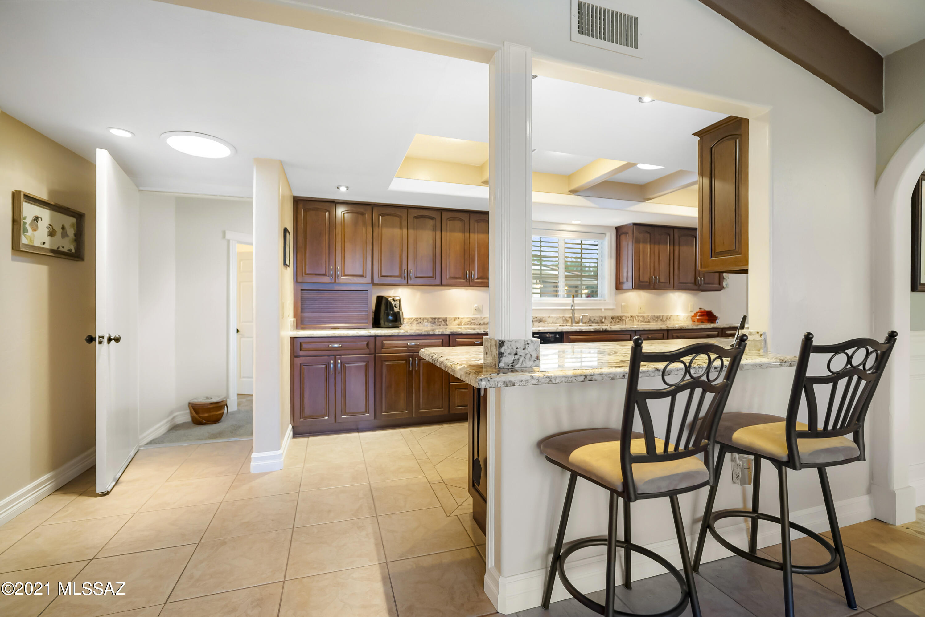 741 W Placita De La Cotonia