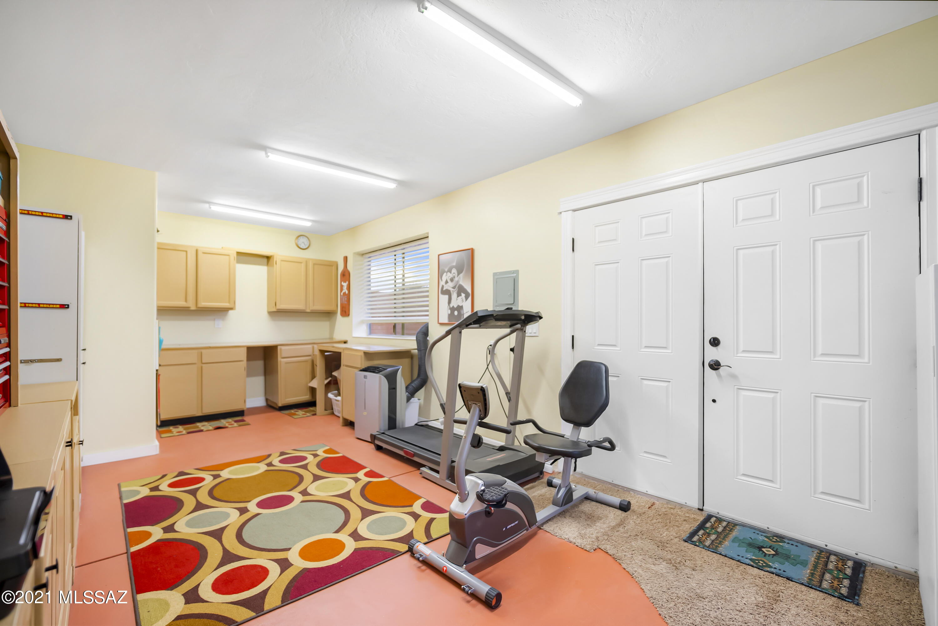 741 W Placita De La Cotonia