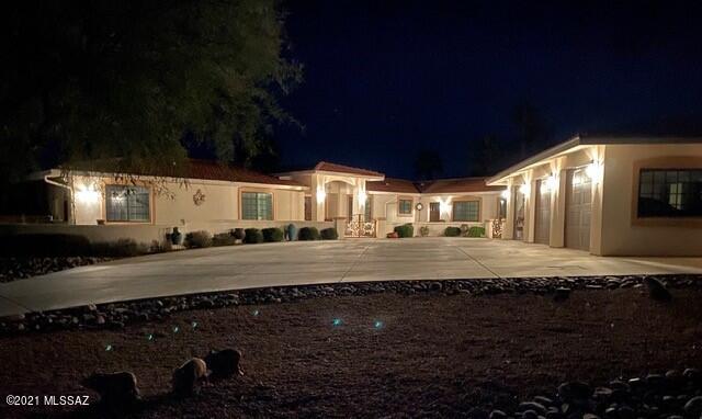 741 W Placita De La Cotonia