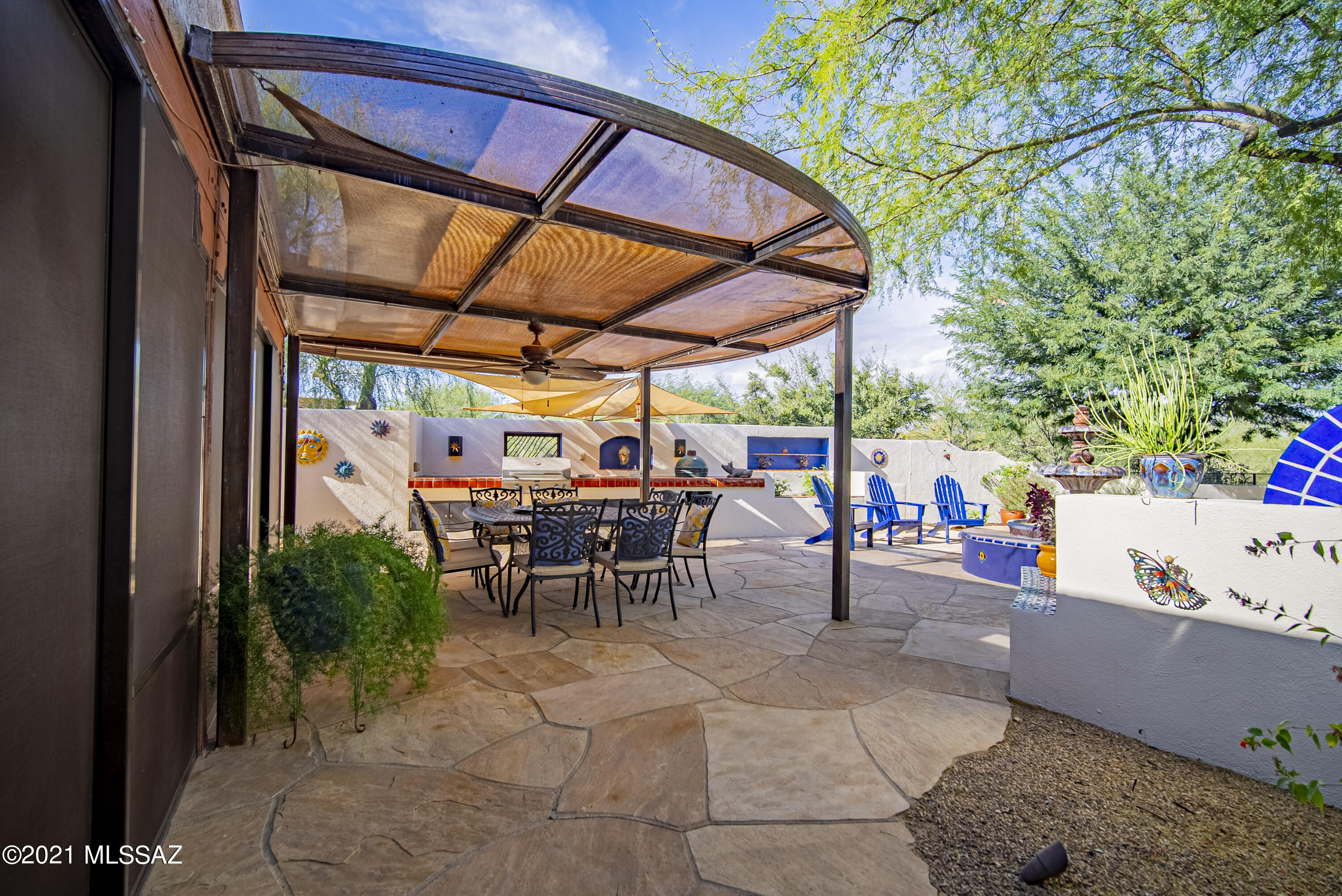 1158 W Camino Monte Cristo