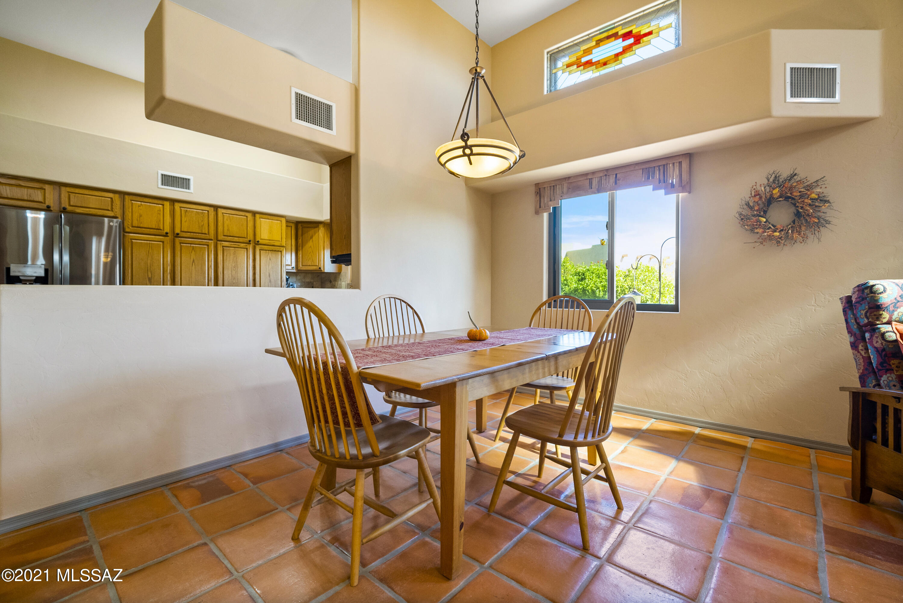 1158 W Camino Monte Cristo