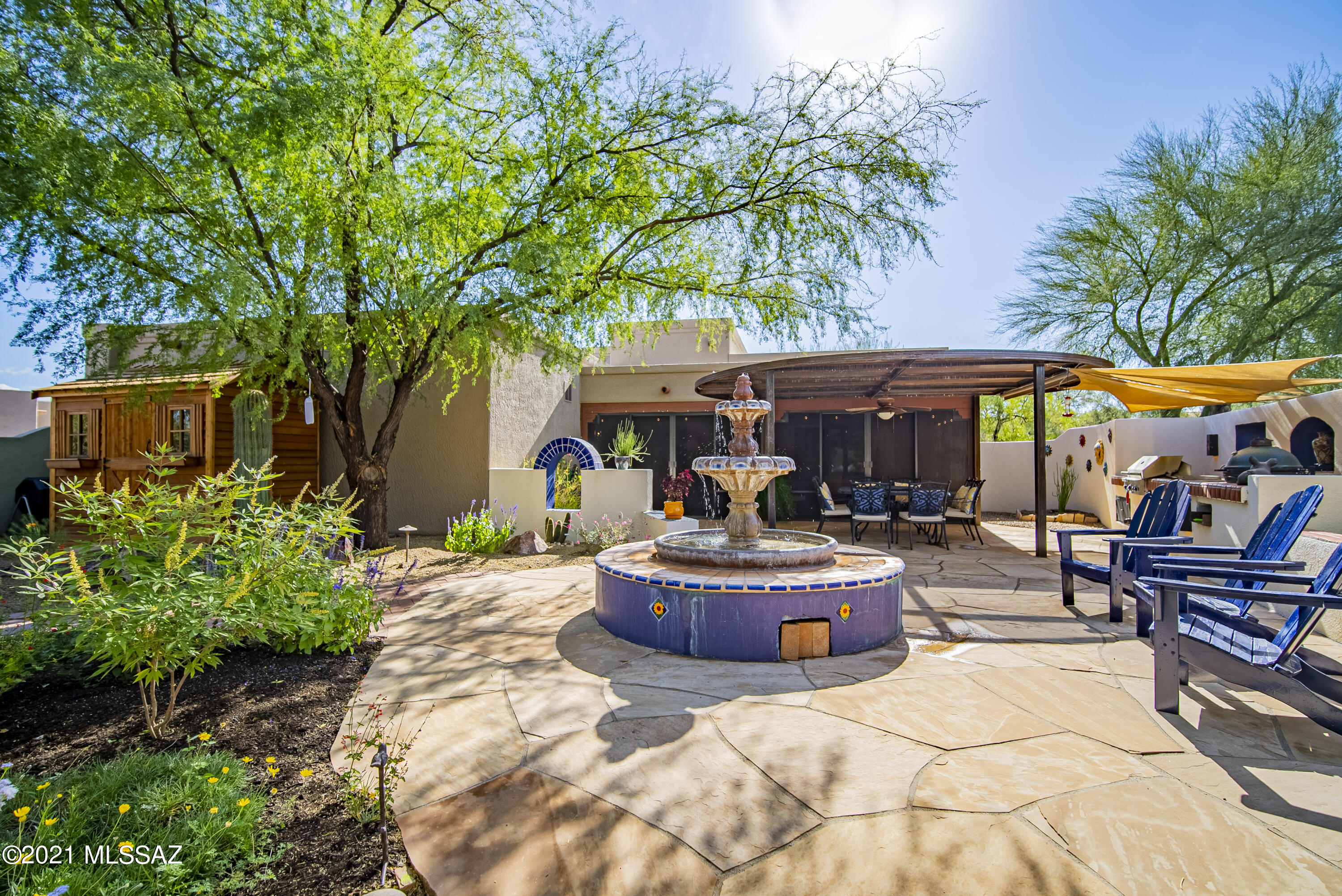 1158 W Camino Monte Cristo