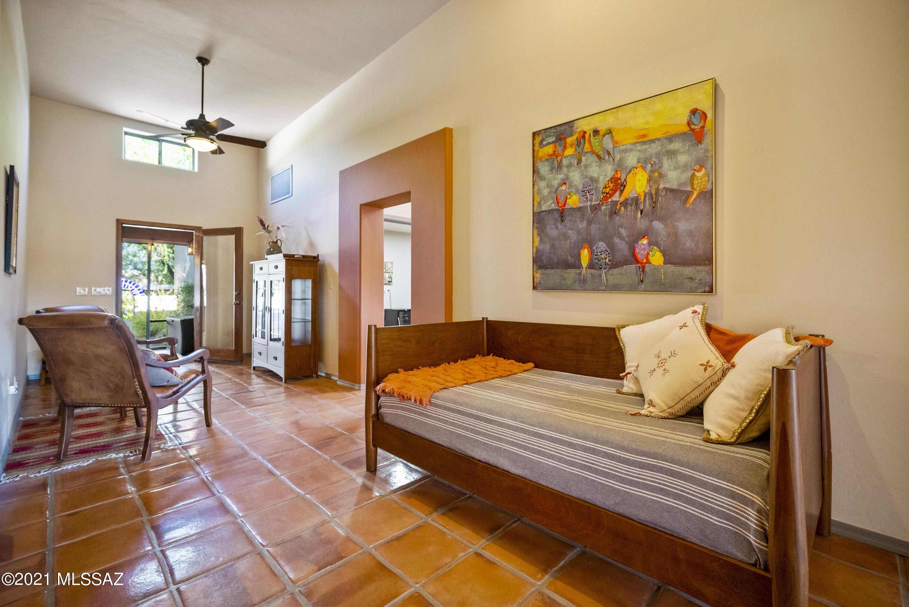 1158 W Camino Monte Cristo