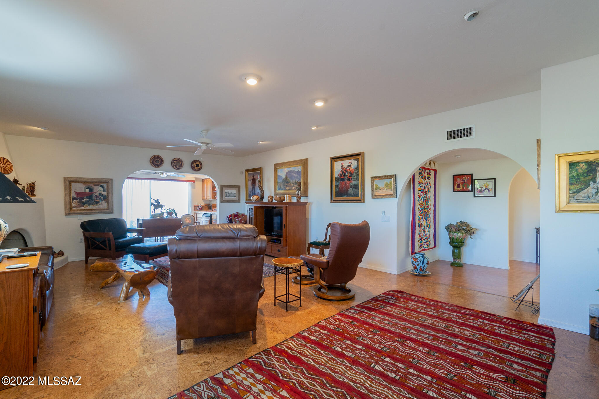 1240 W Camino Urbano