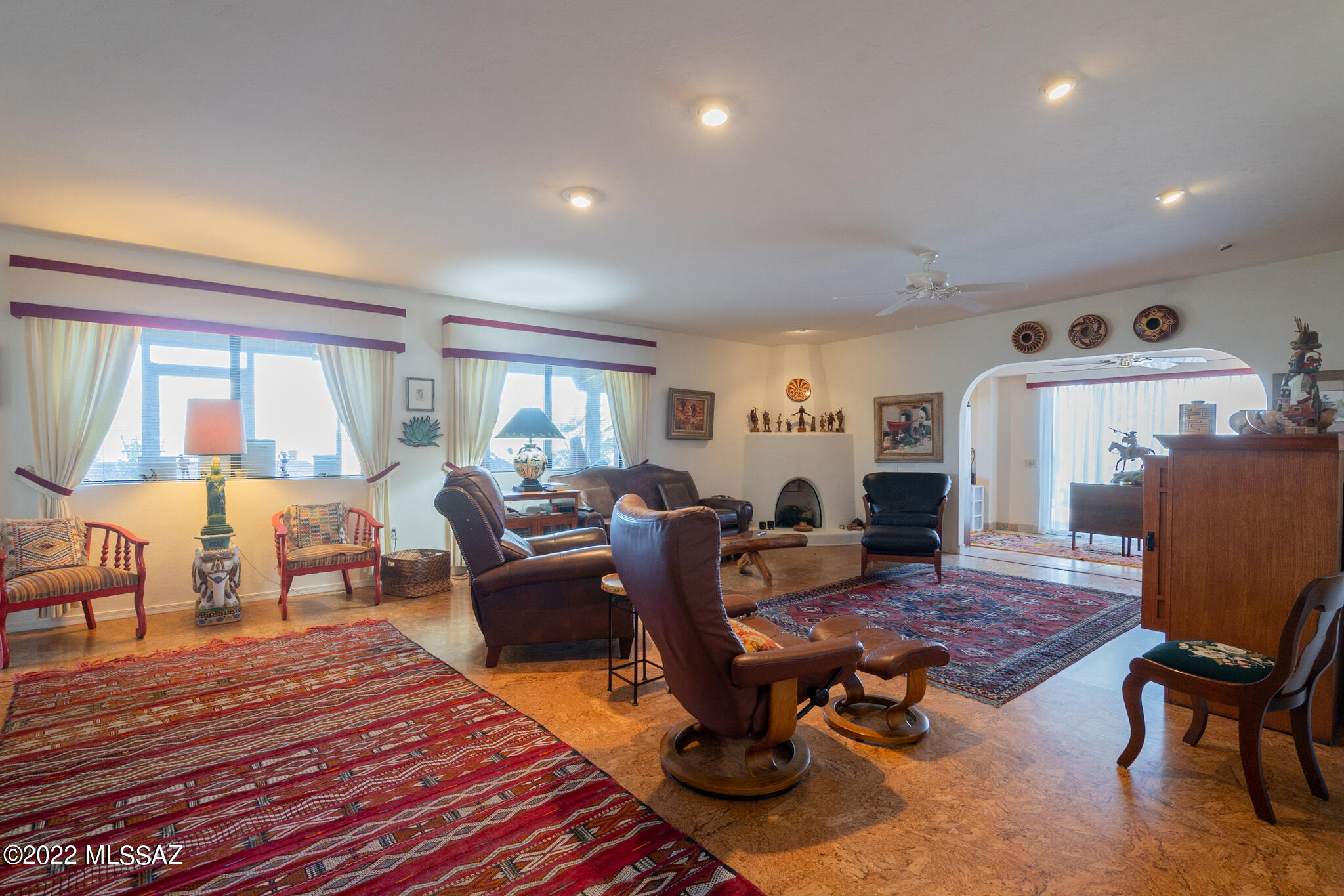 1240 W Camino Urbano