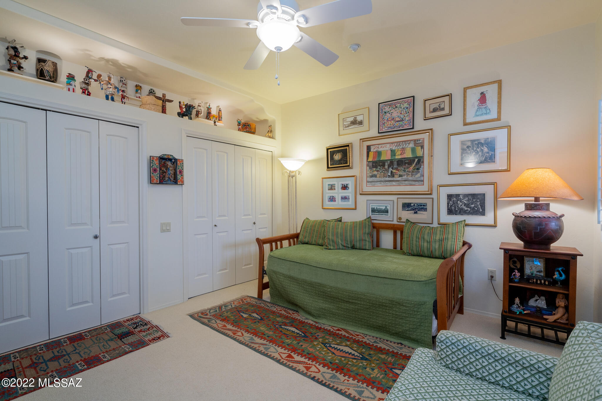 1240 W Camino Urbano