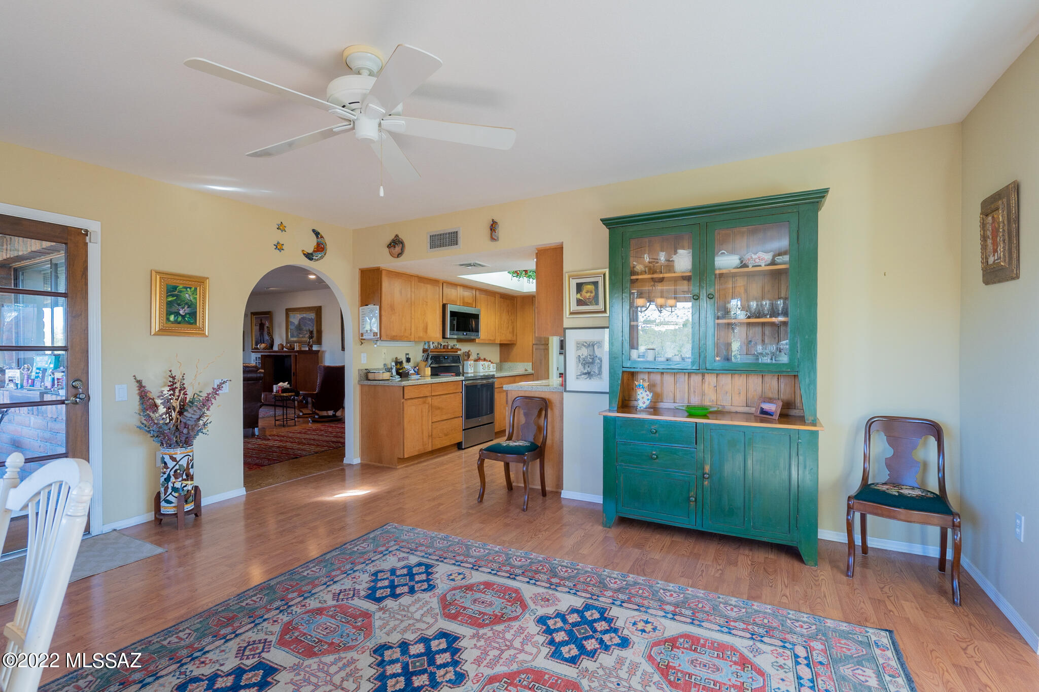 1240 W Camino Urbano