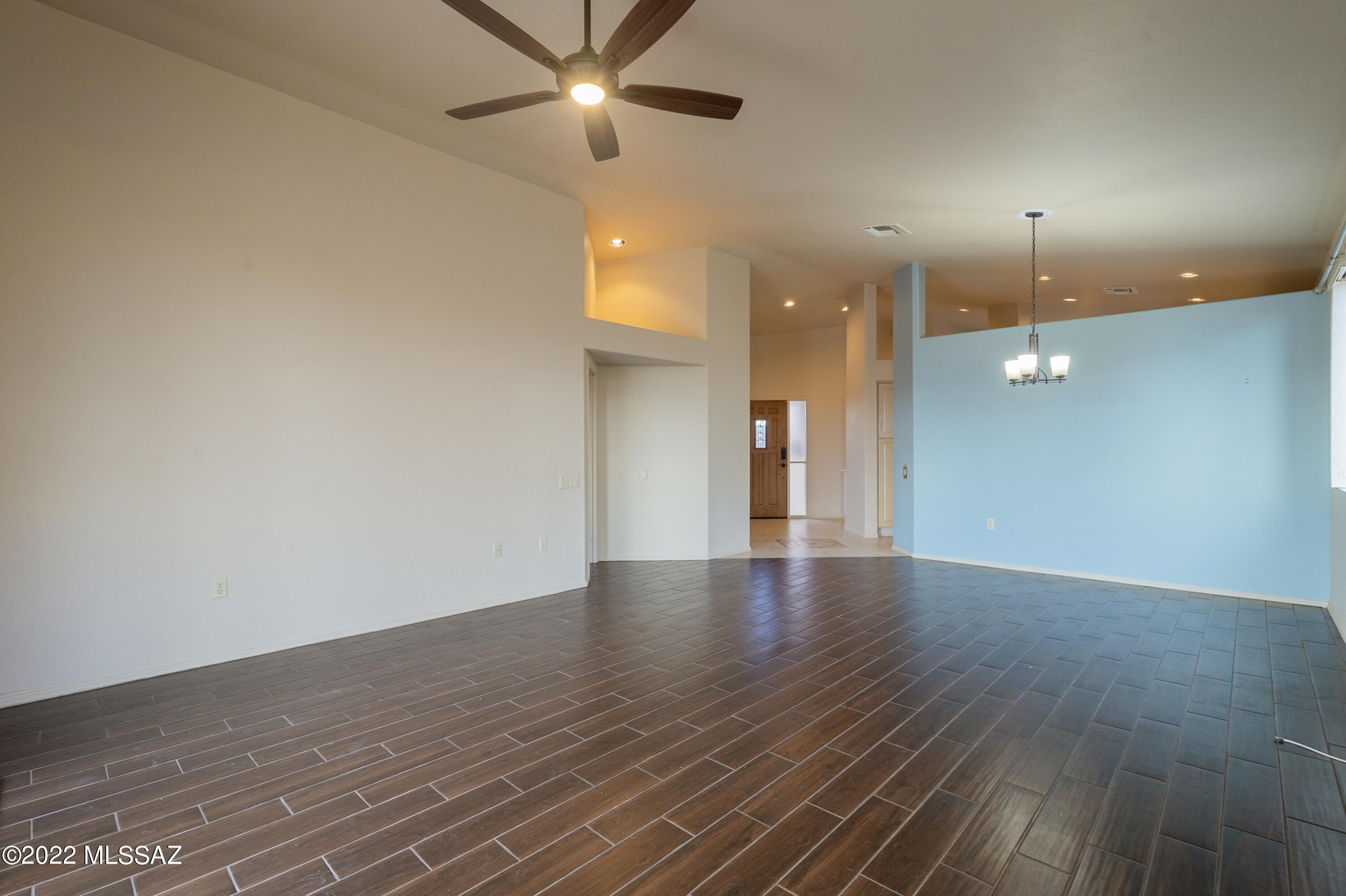 1973 W Mintbush Drive