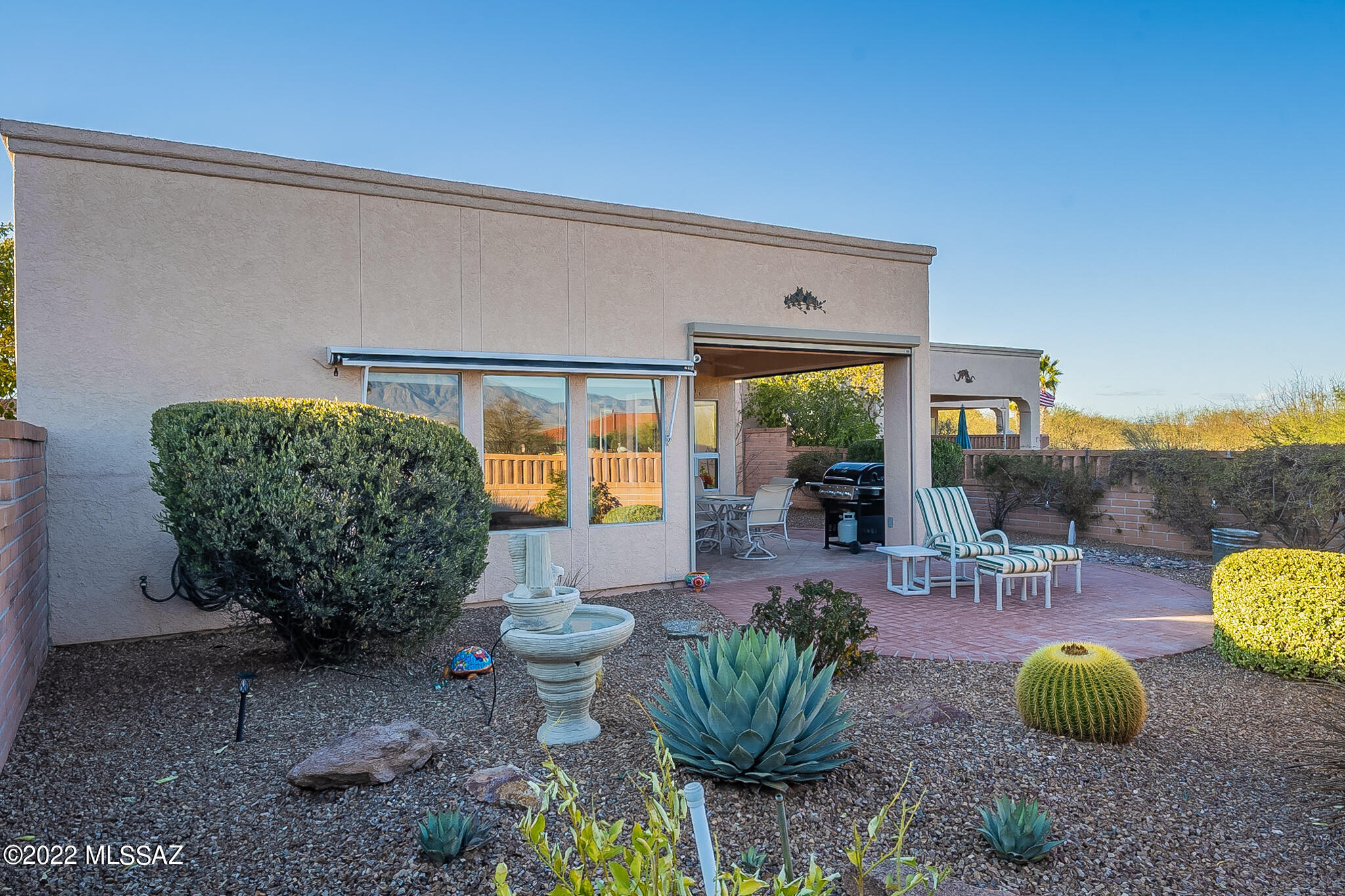 1817 W Placita De Diciembre