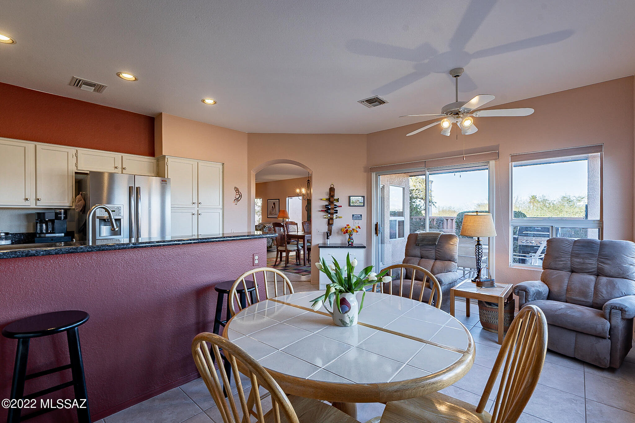 1817 W Placita De Diciembre