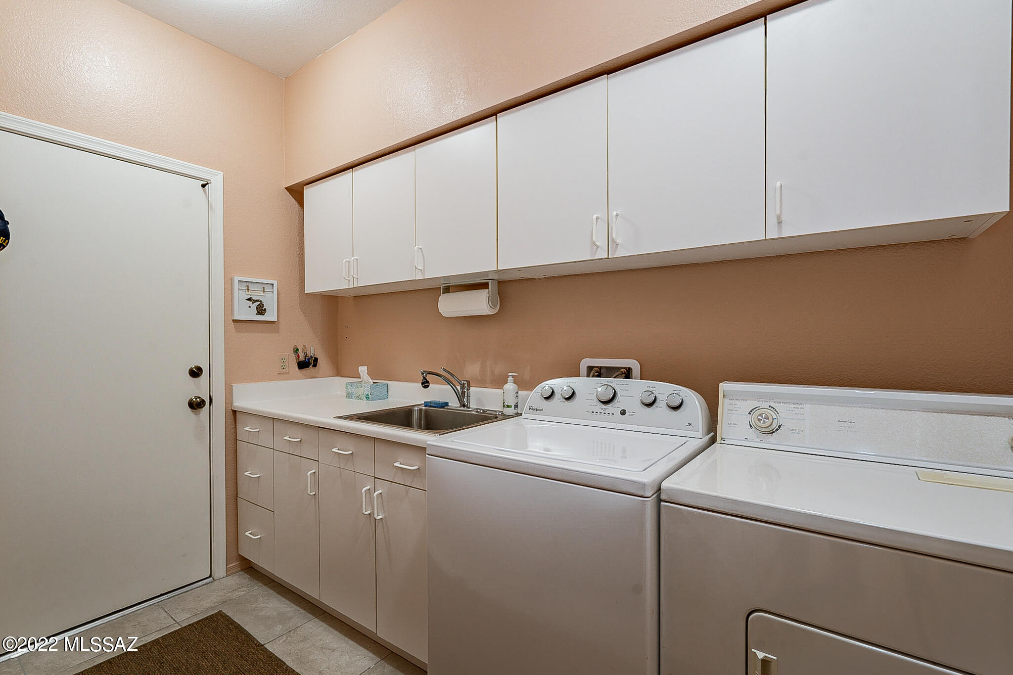 1817 W Placita De Diciembre