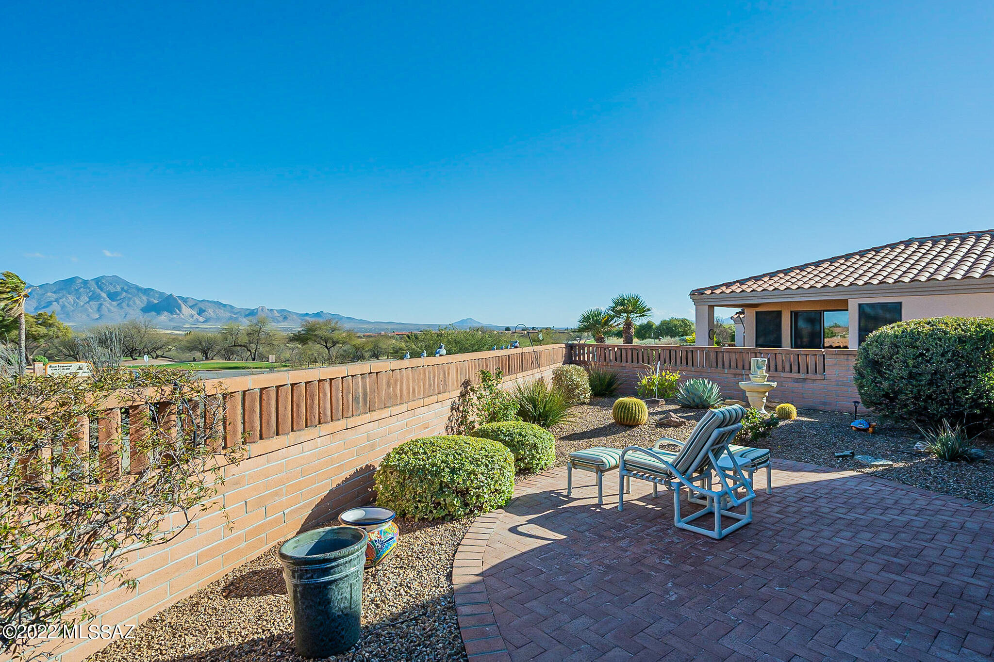 1817 W Placita De Diciembre