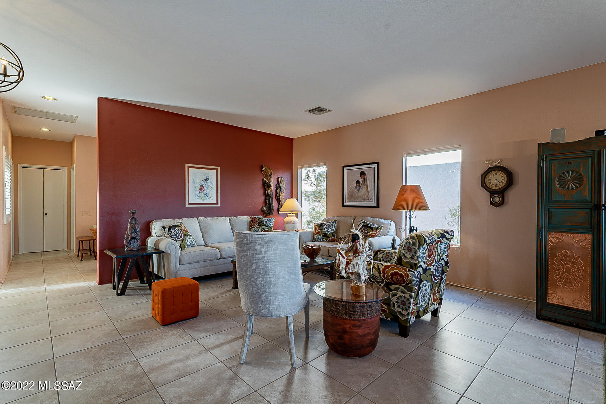 1817 W Placita De Diciembre