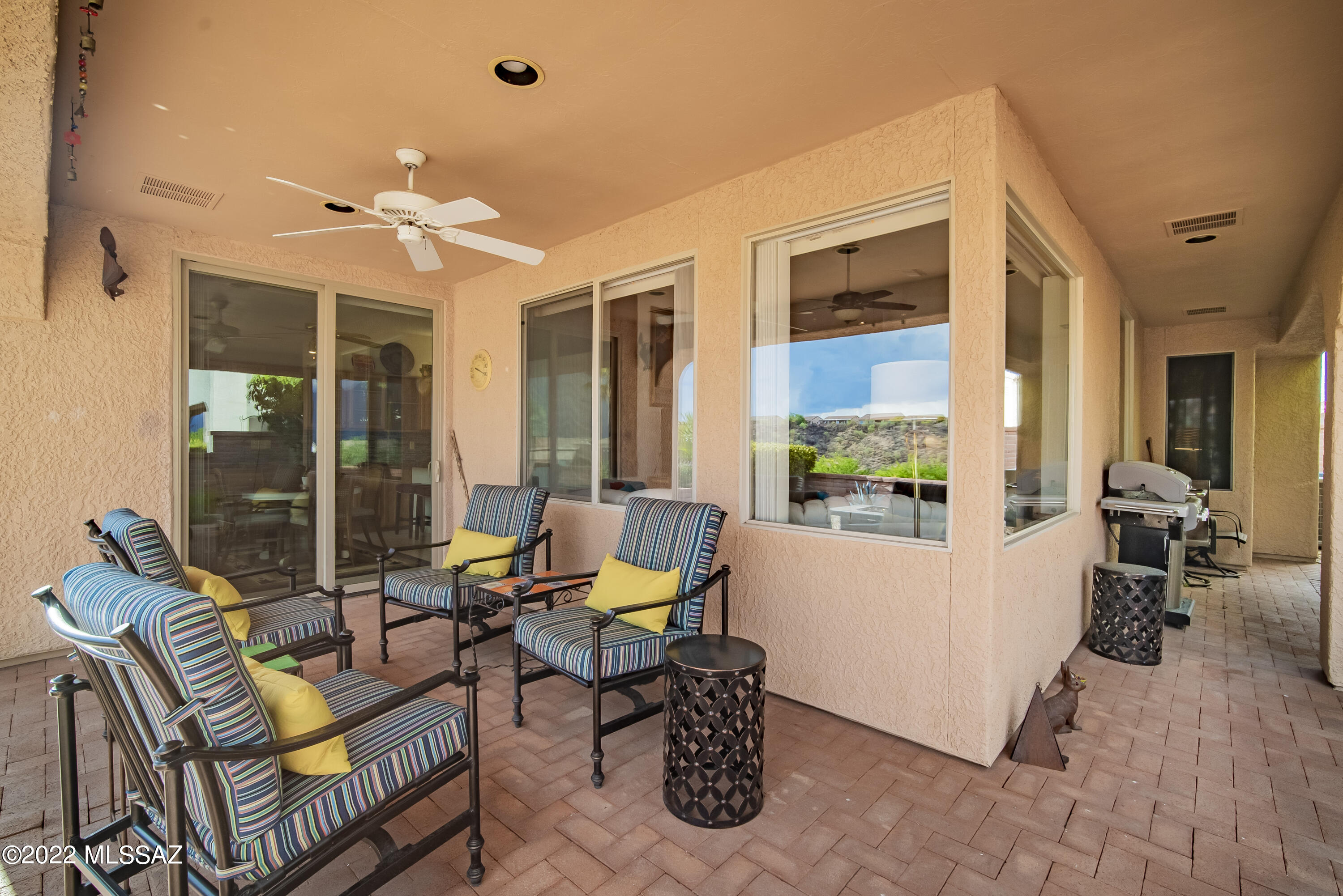 1957 W Mintbush Drive