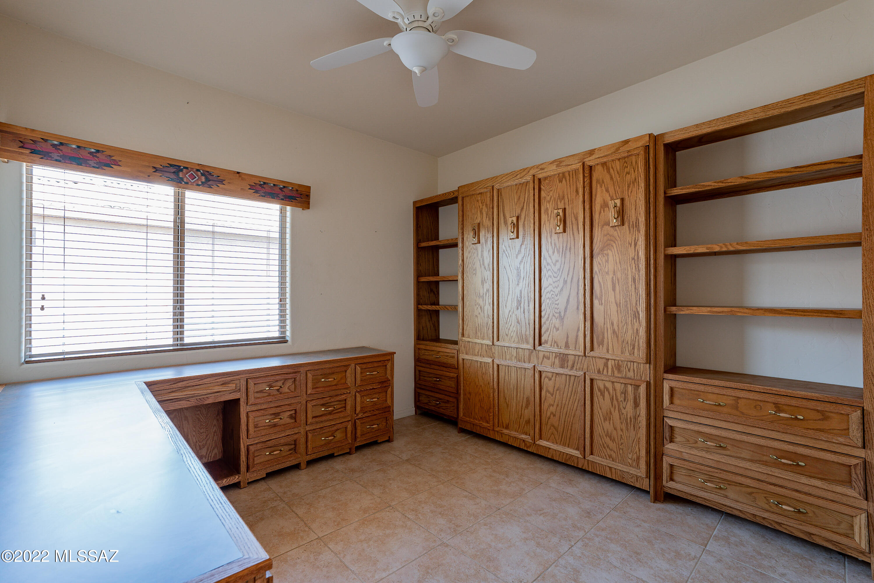 2201 S Pecan Vista Drive