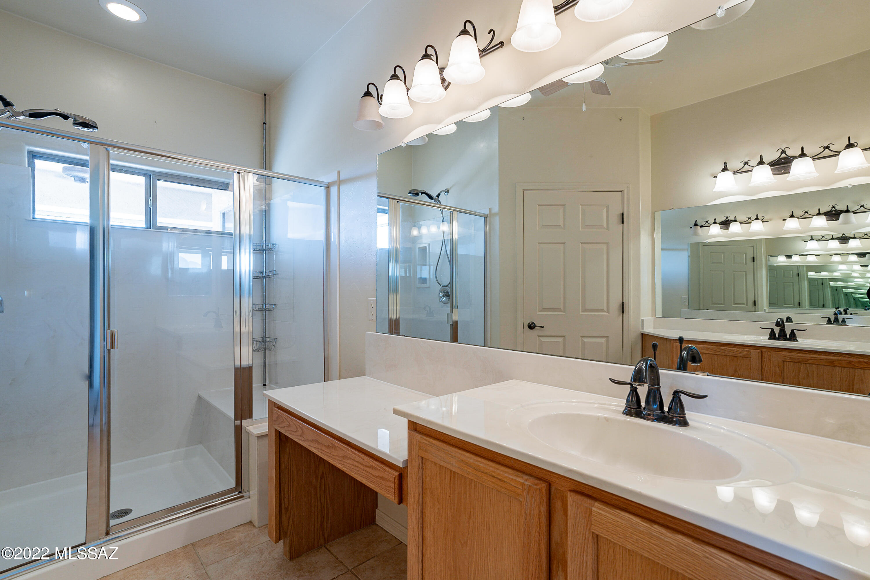 2201 S Pecan Vista Drive