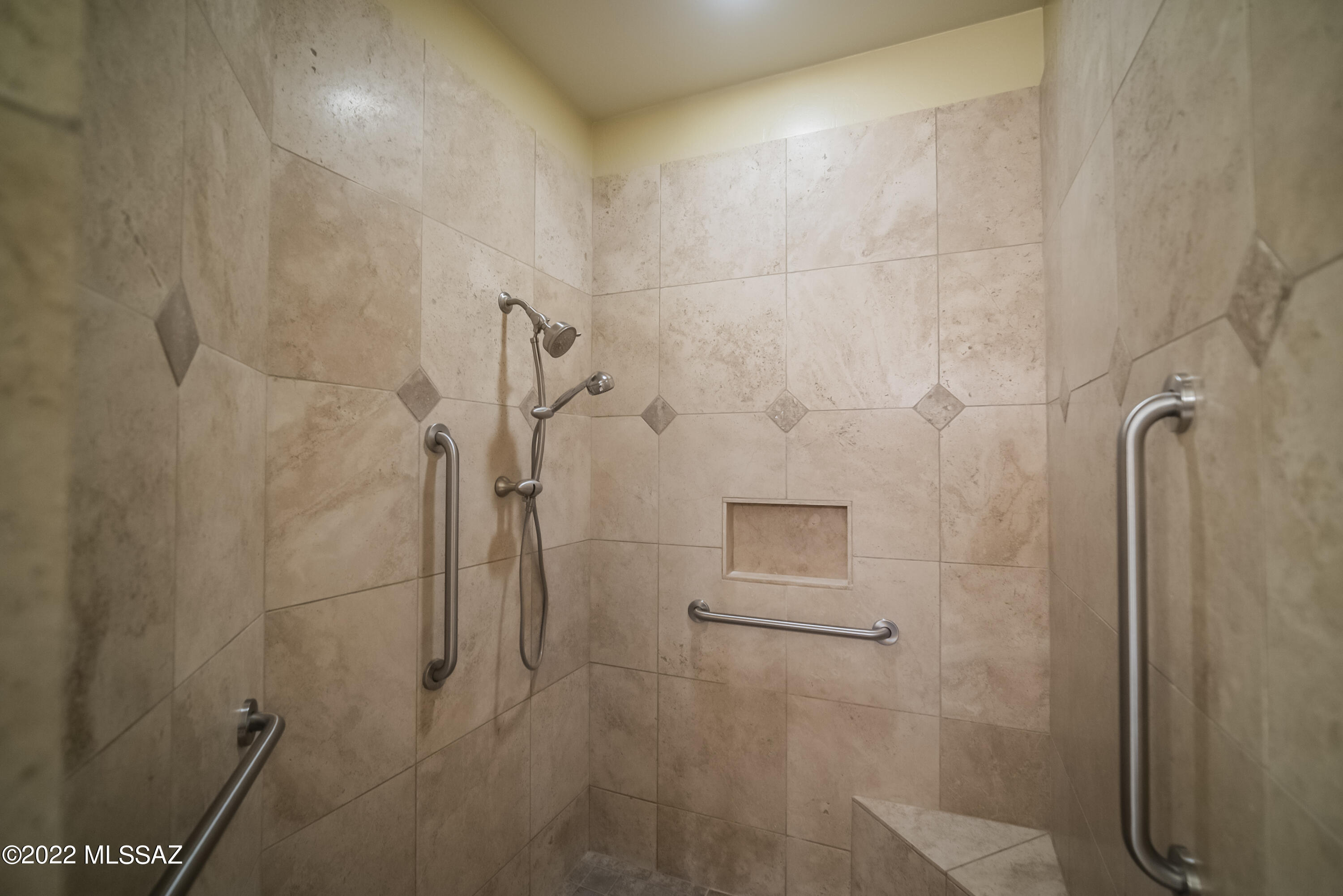 1448 W Calle Del Mito
