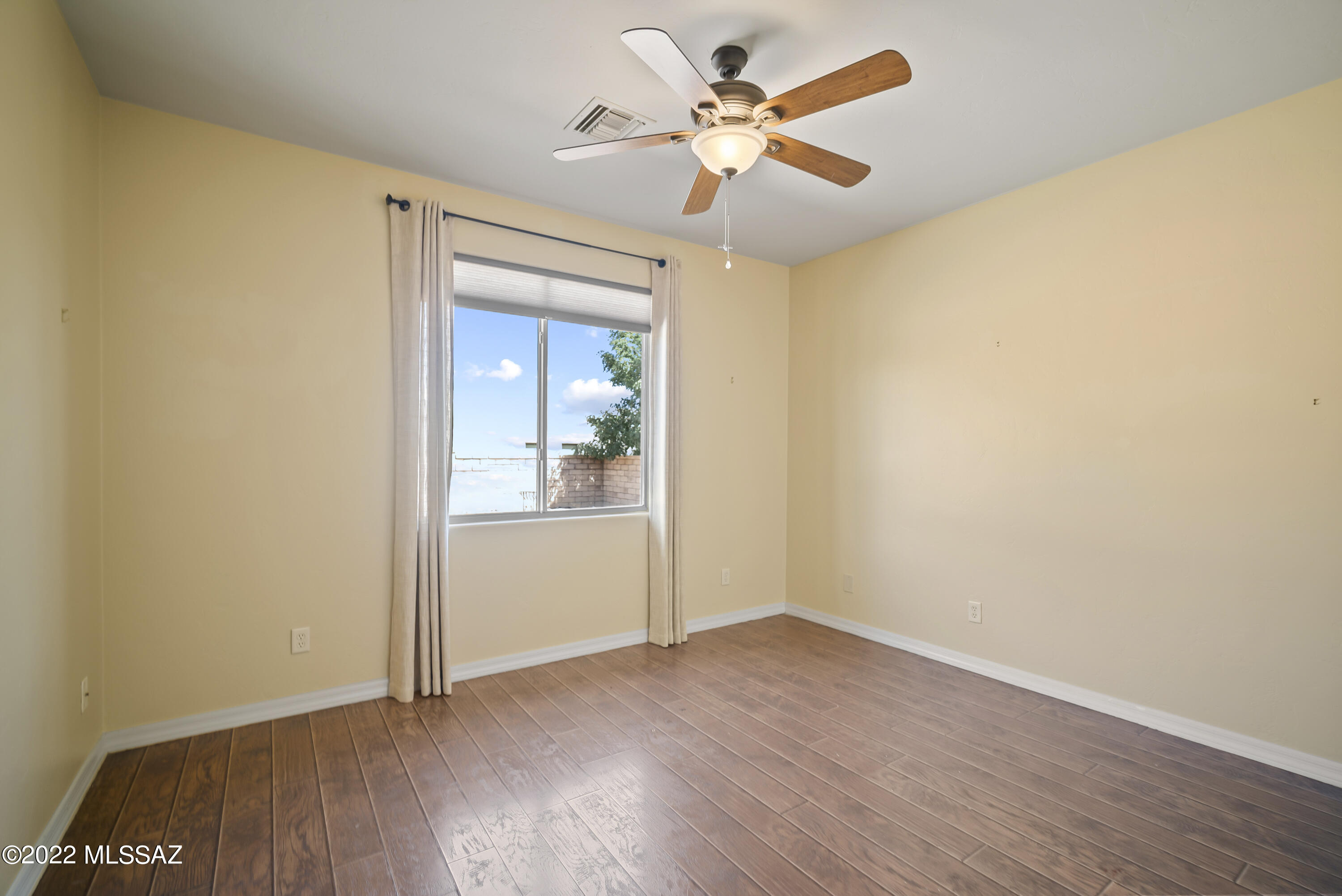 1448 W Calle Del Mito