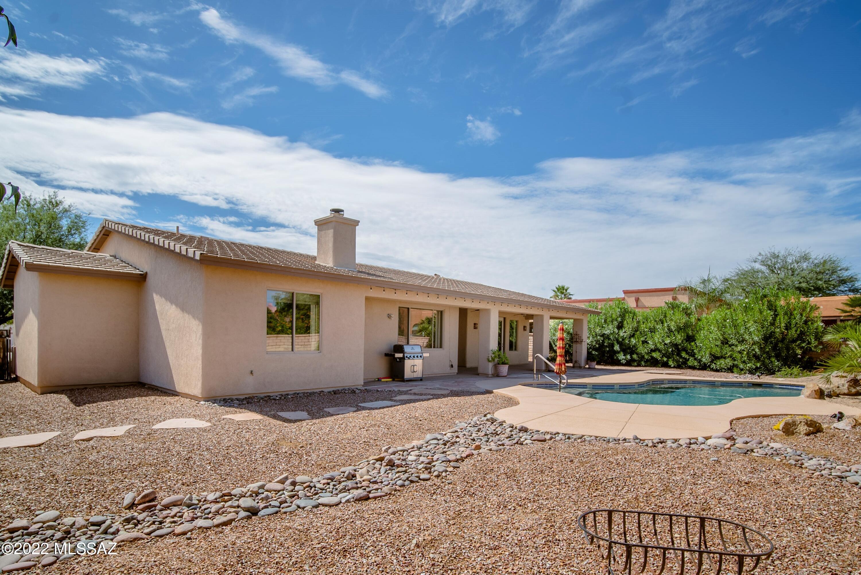 1448 W Calle Del Mito