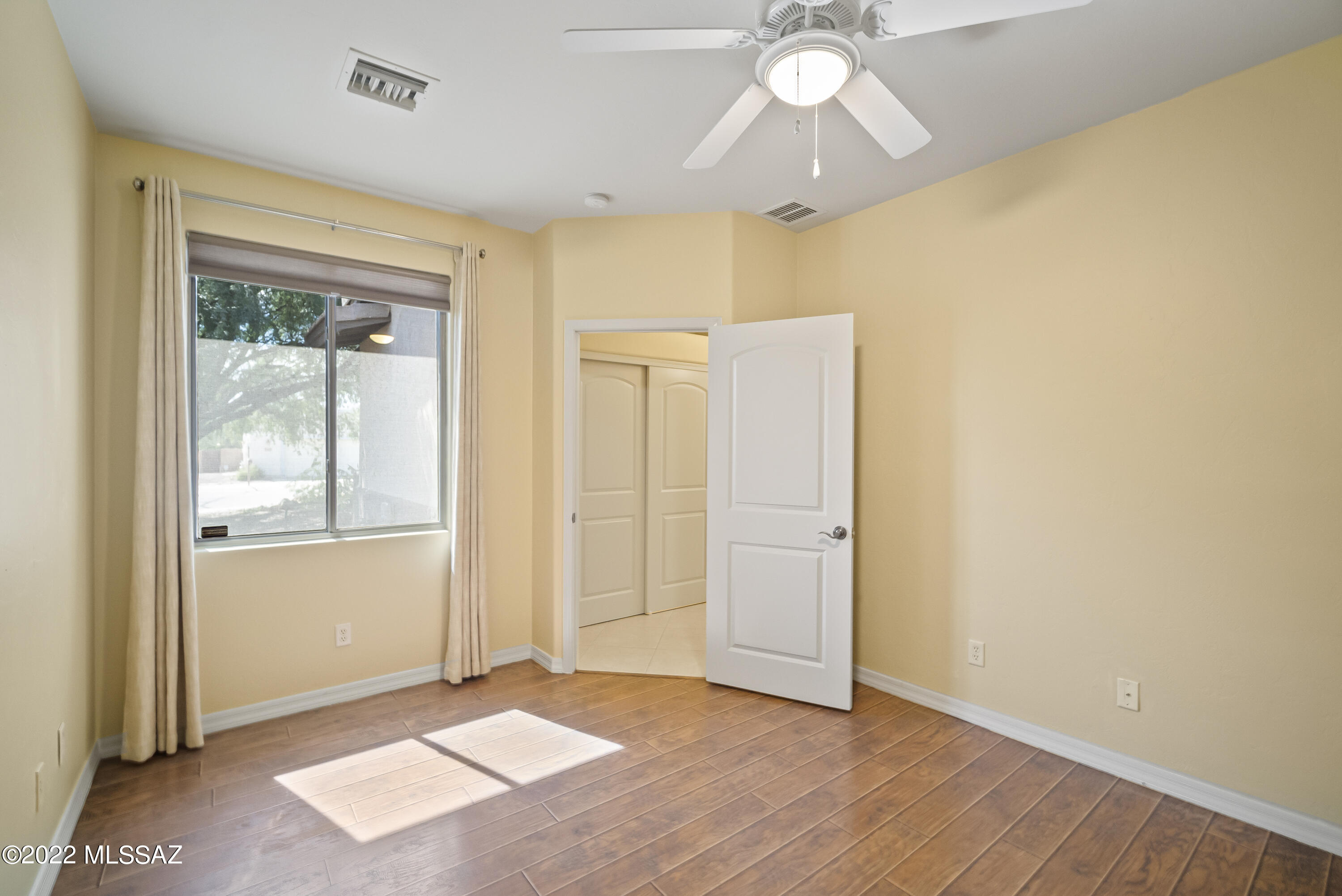 1448 W Calle Del Mito
