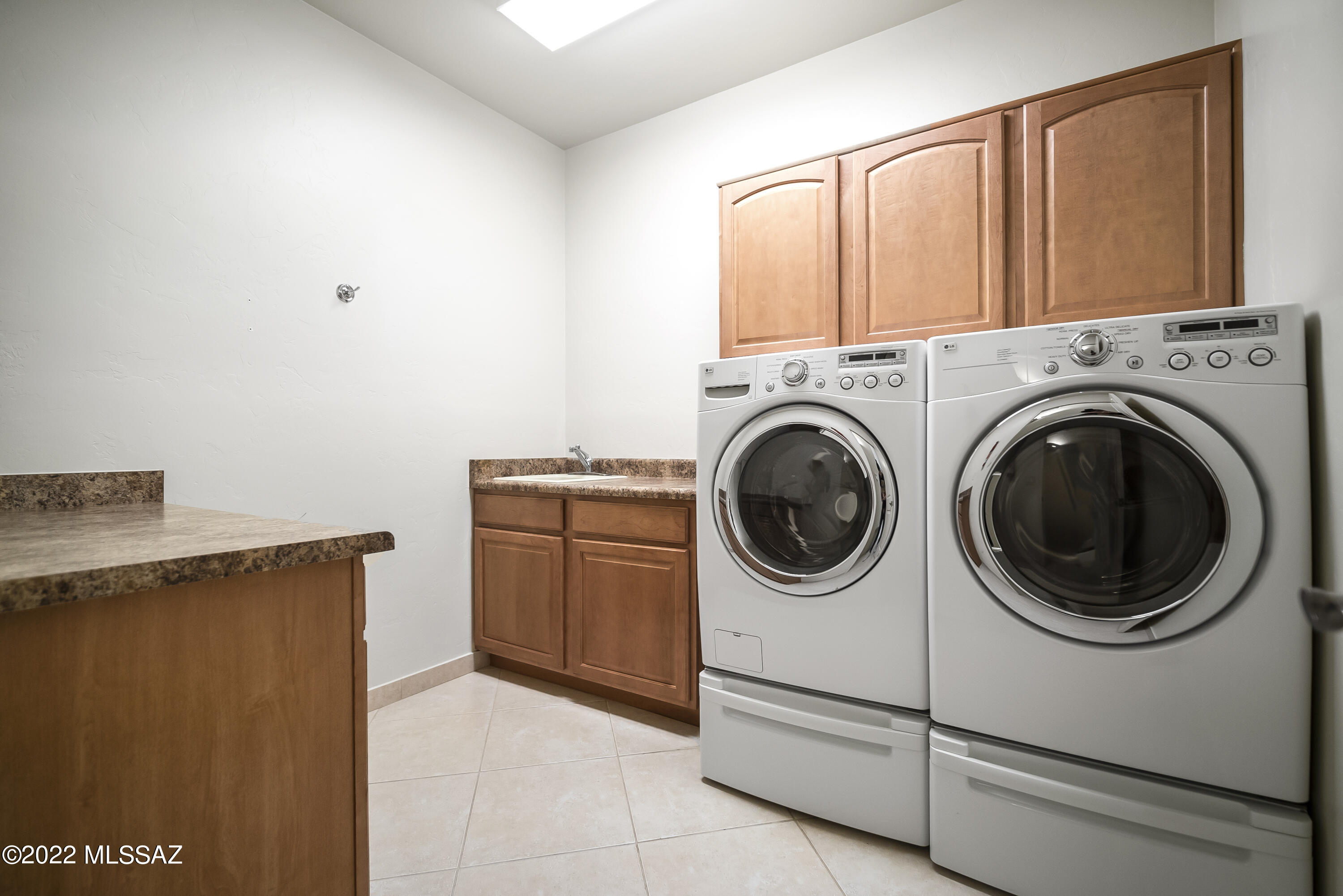 1448 W Calle Del Mito