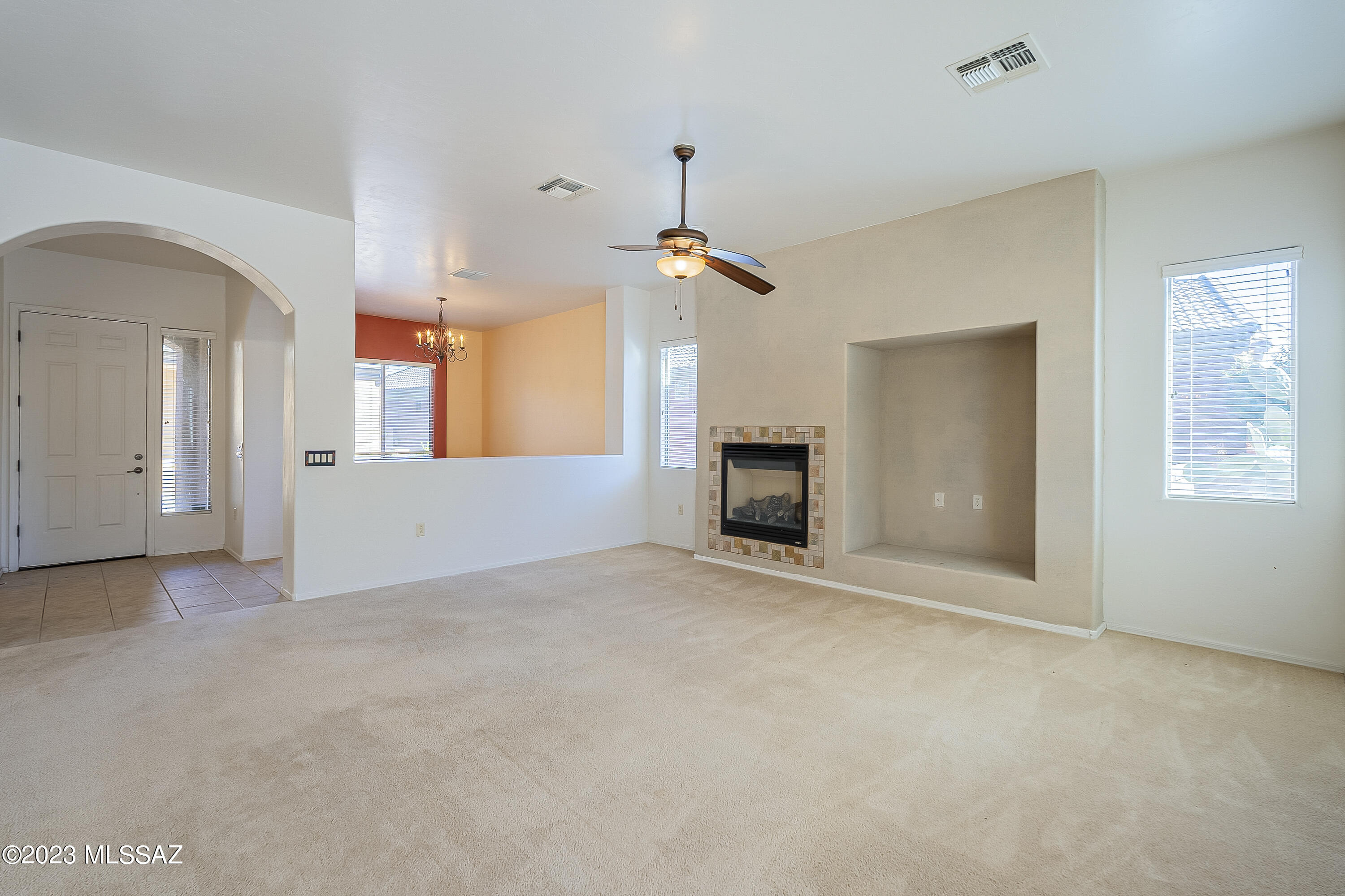 2057 W Acacia Bluffs Drive