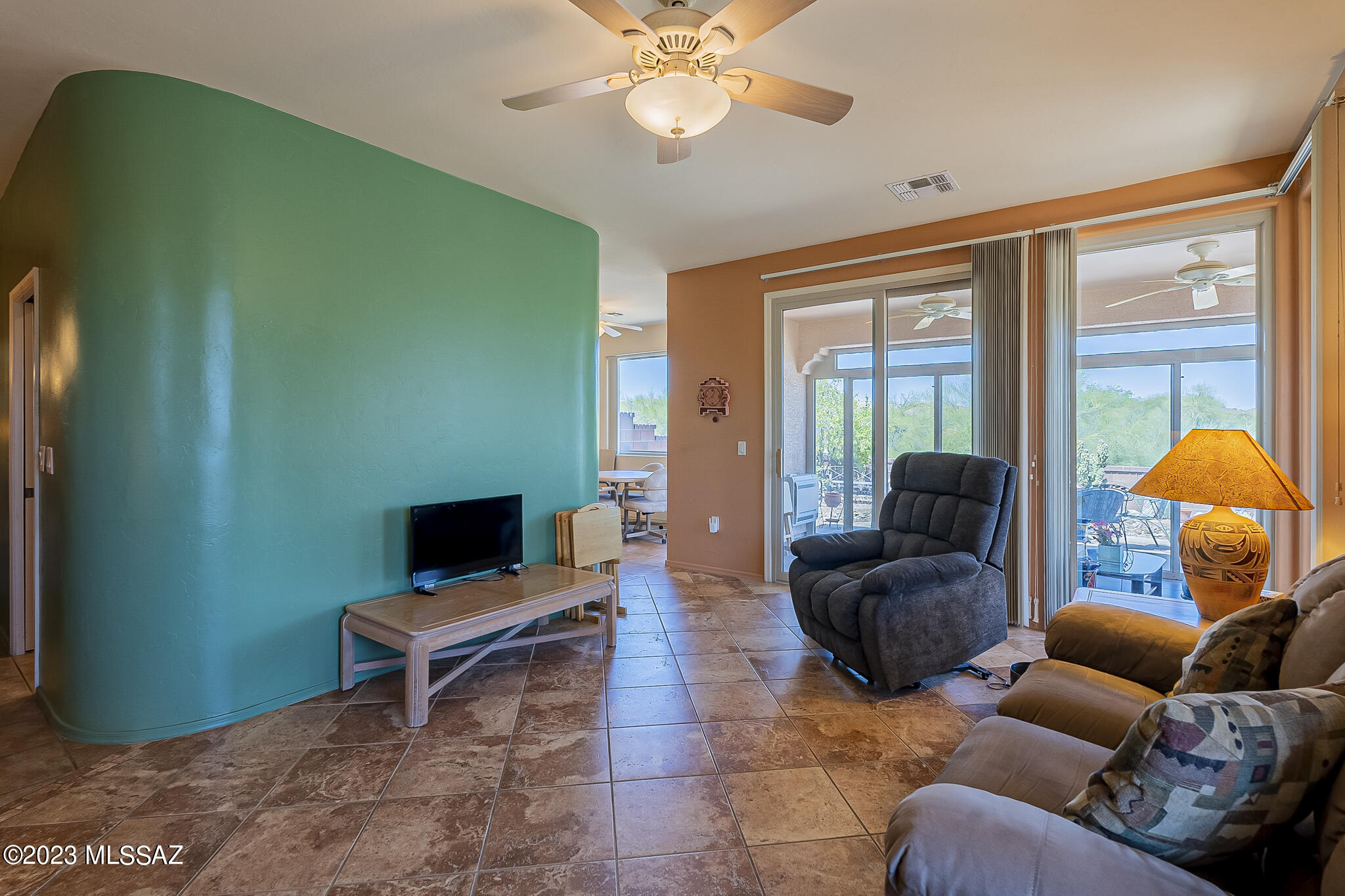 564 W Union Bell Drive