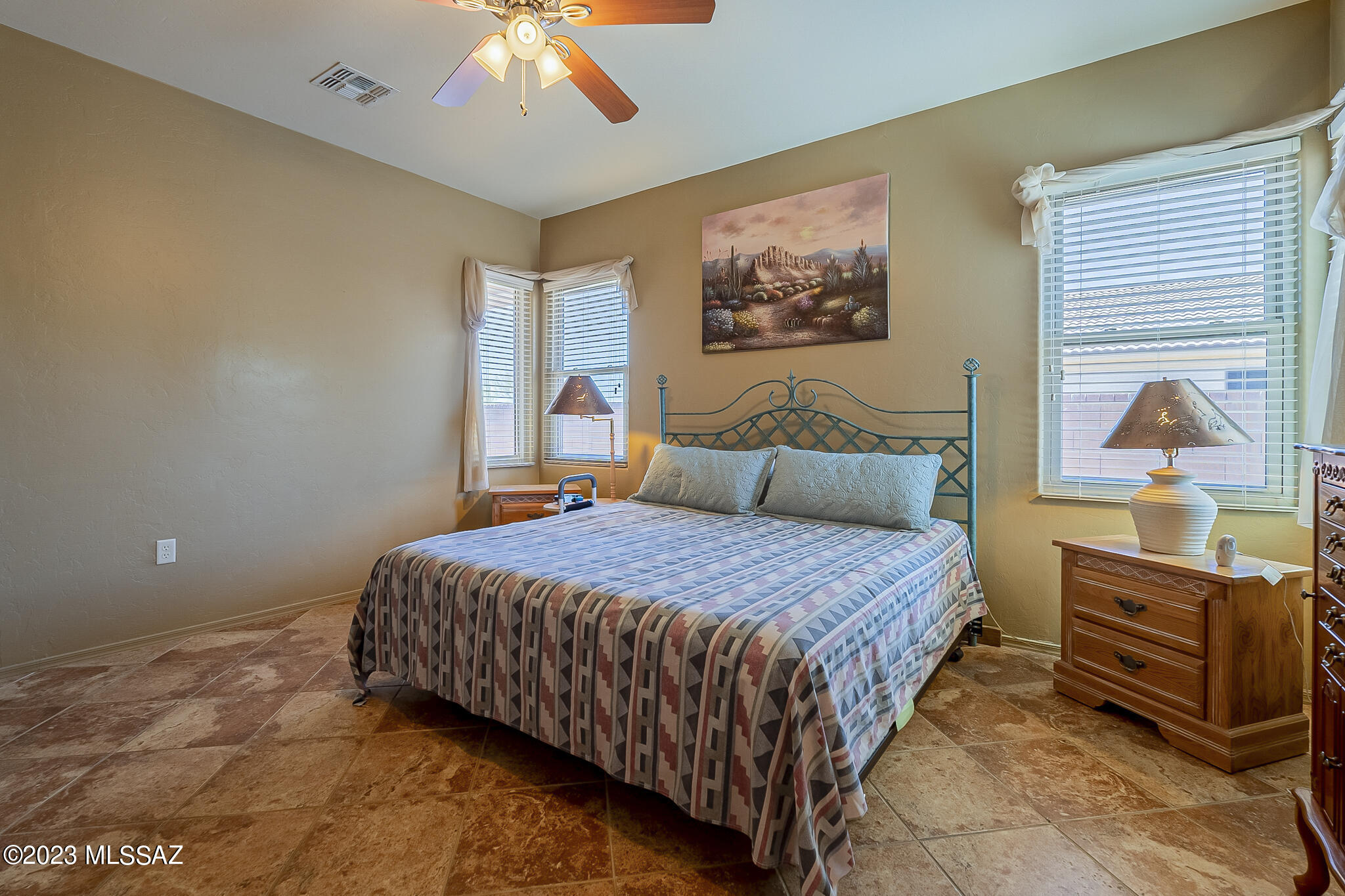 564 W Union Bell Drive