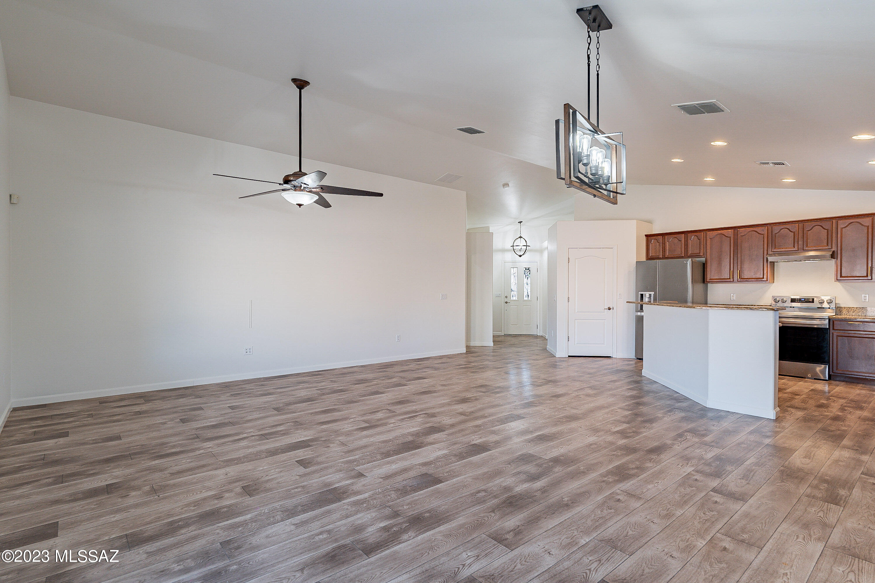 985 E Mowry Wash Lane