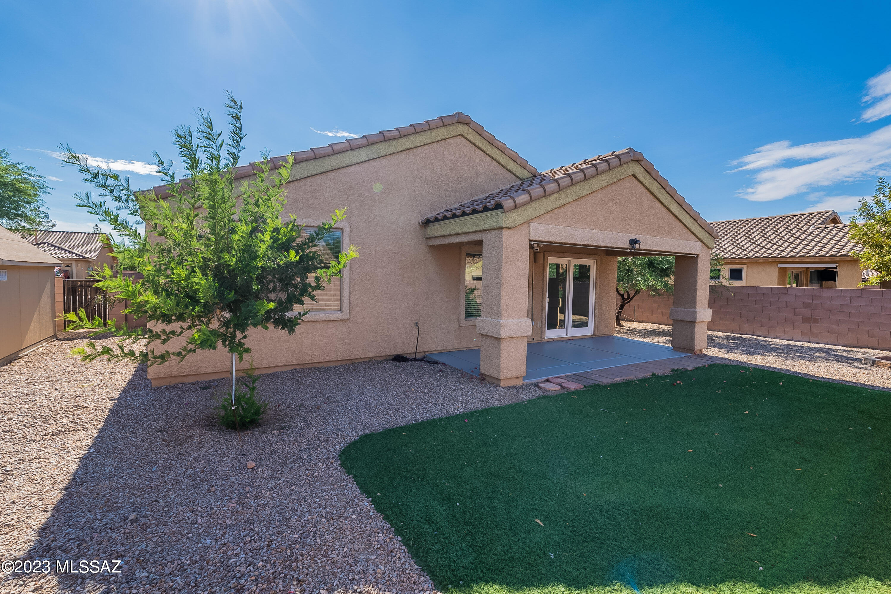 985 E Mowry Wash Lane