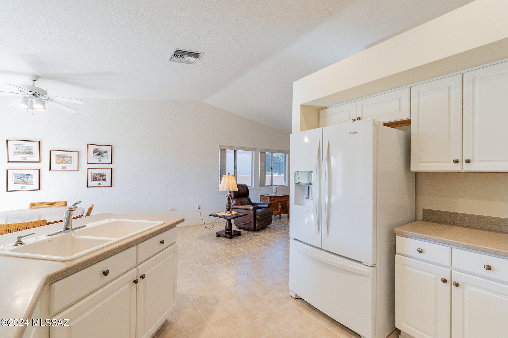 1465 W Desert Jewel Court
