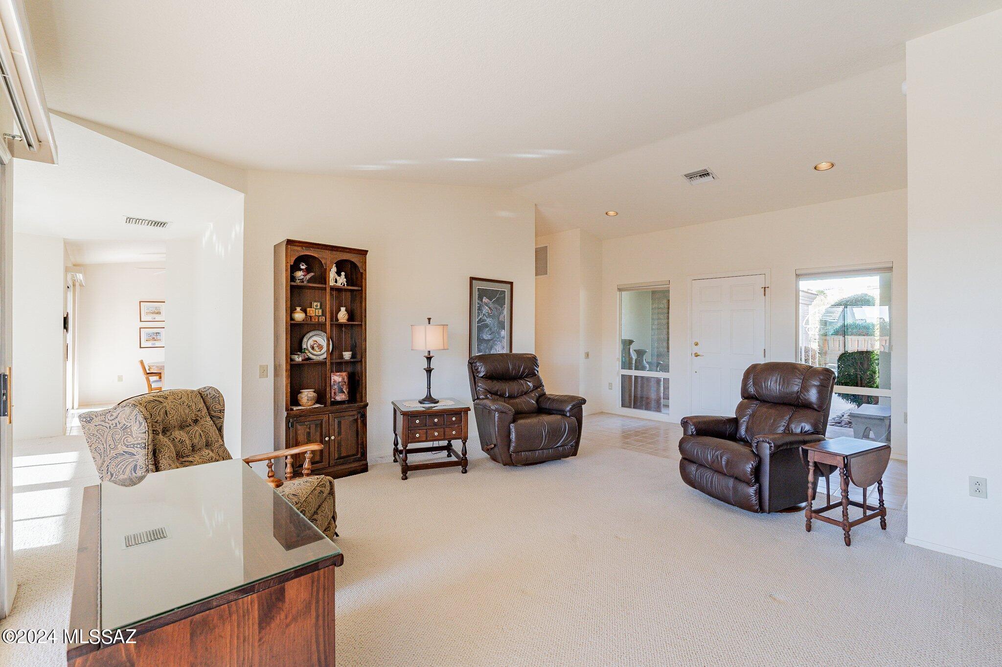 1465 W Desert Jewel Court