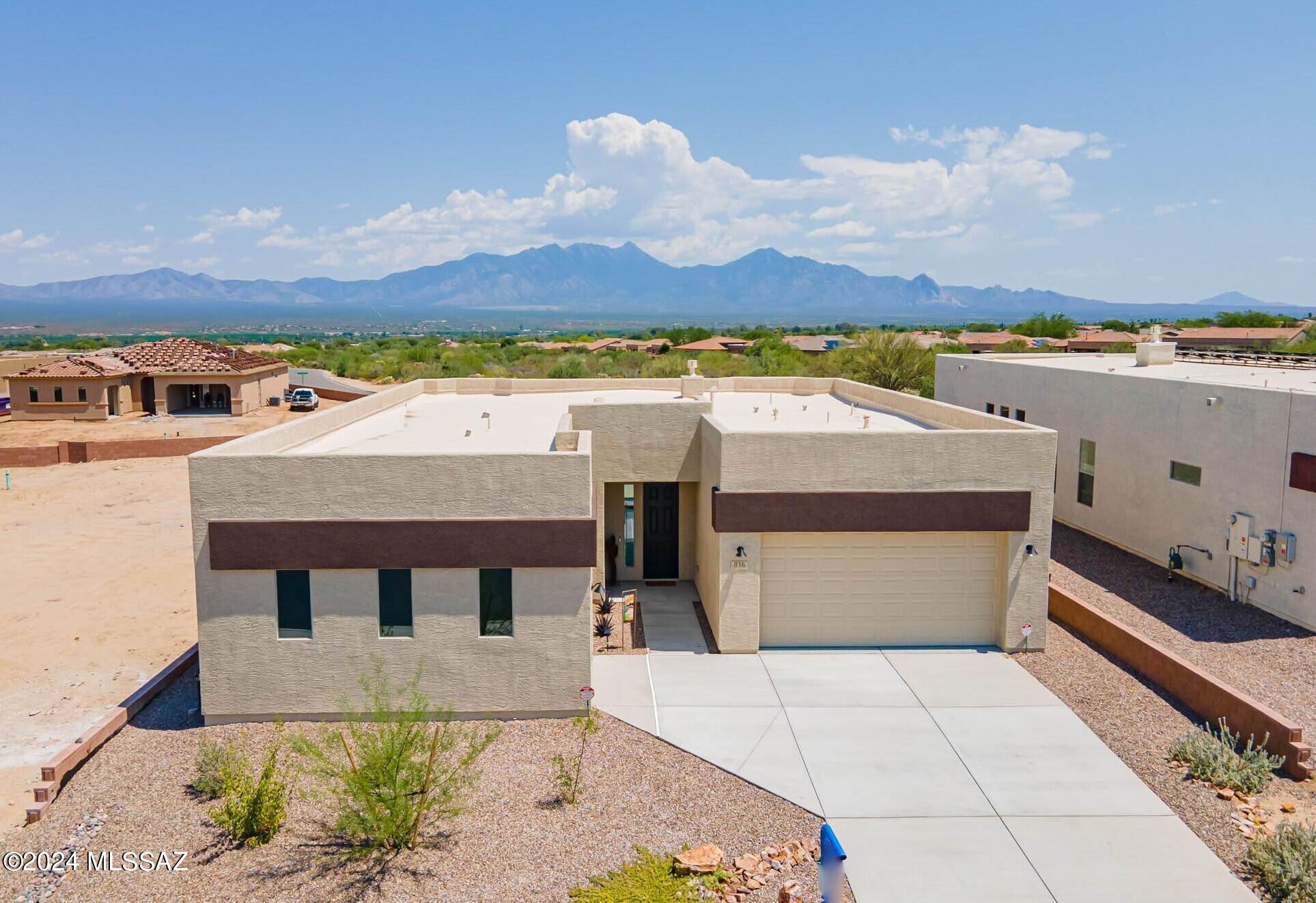 816 N Tombaugh Lane