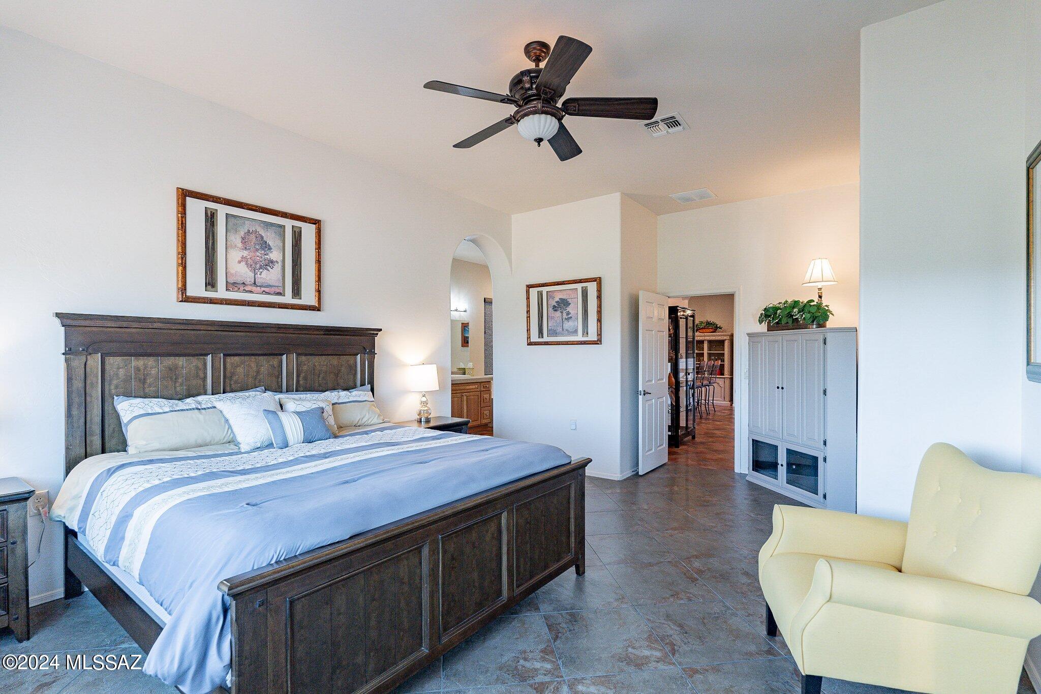 1871 W Placita Canoa Azul