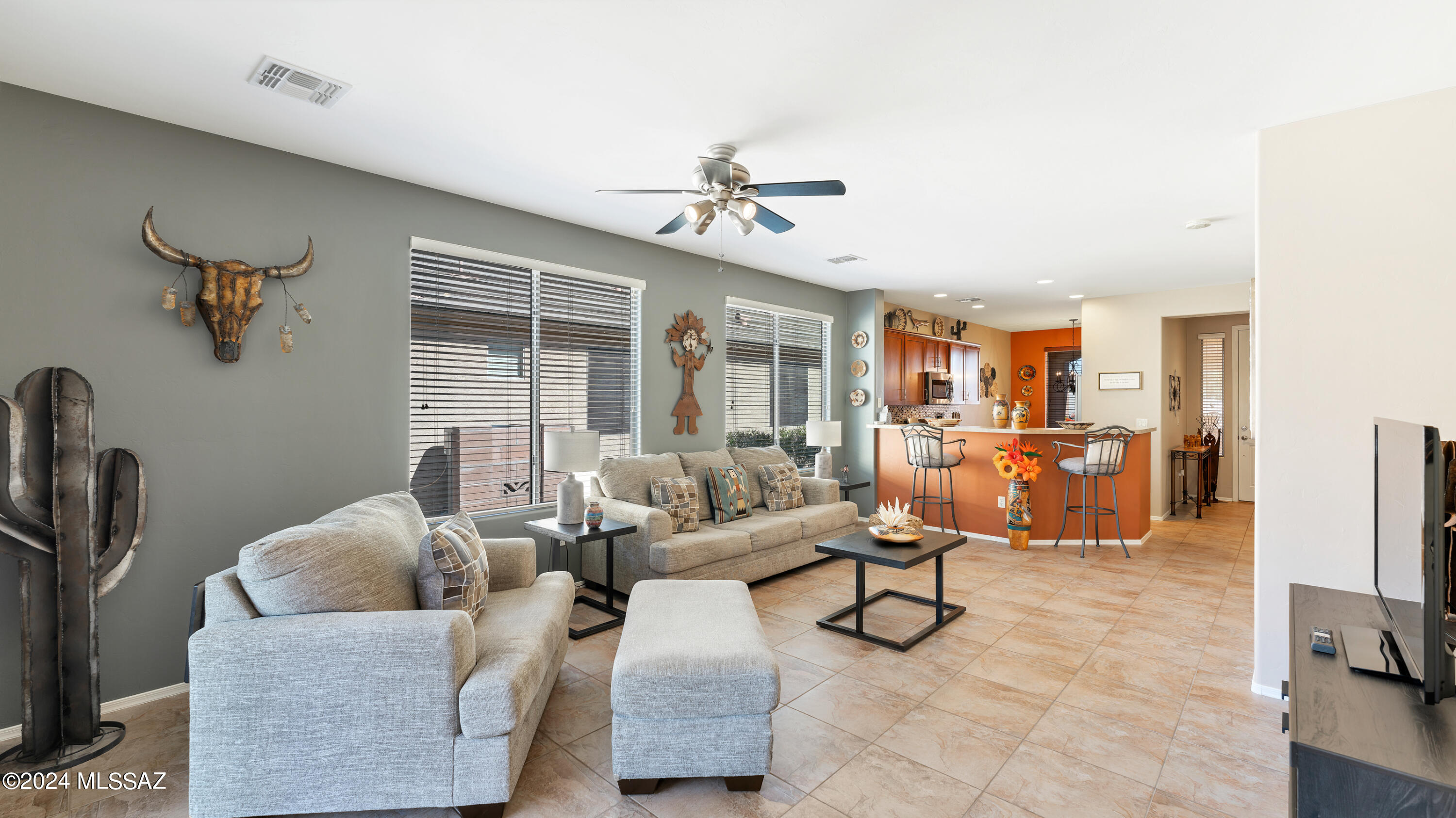 488 W Bazille Way