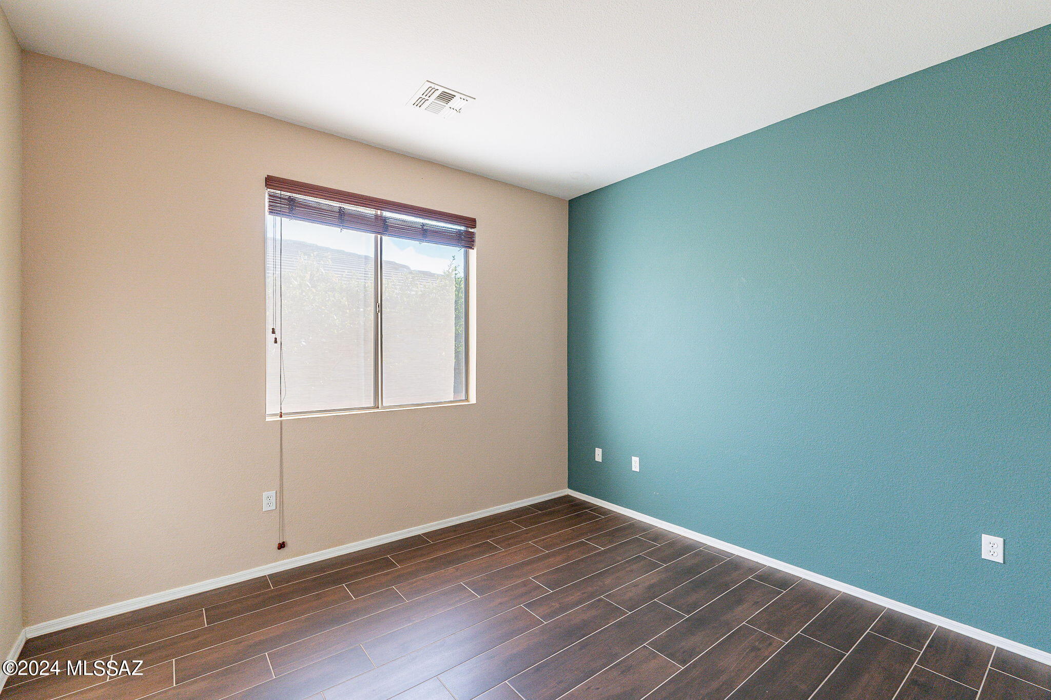 4727 S Longmore Drive