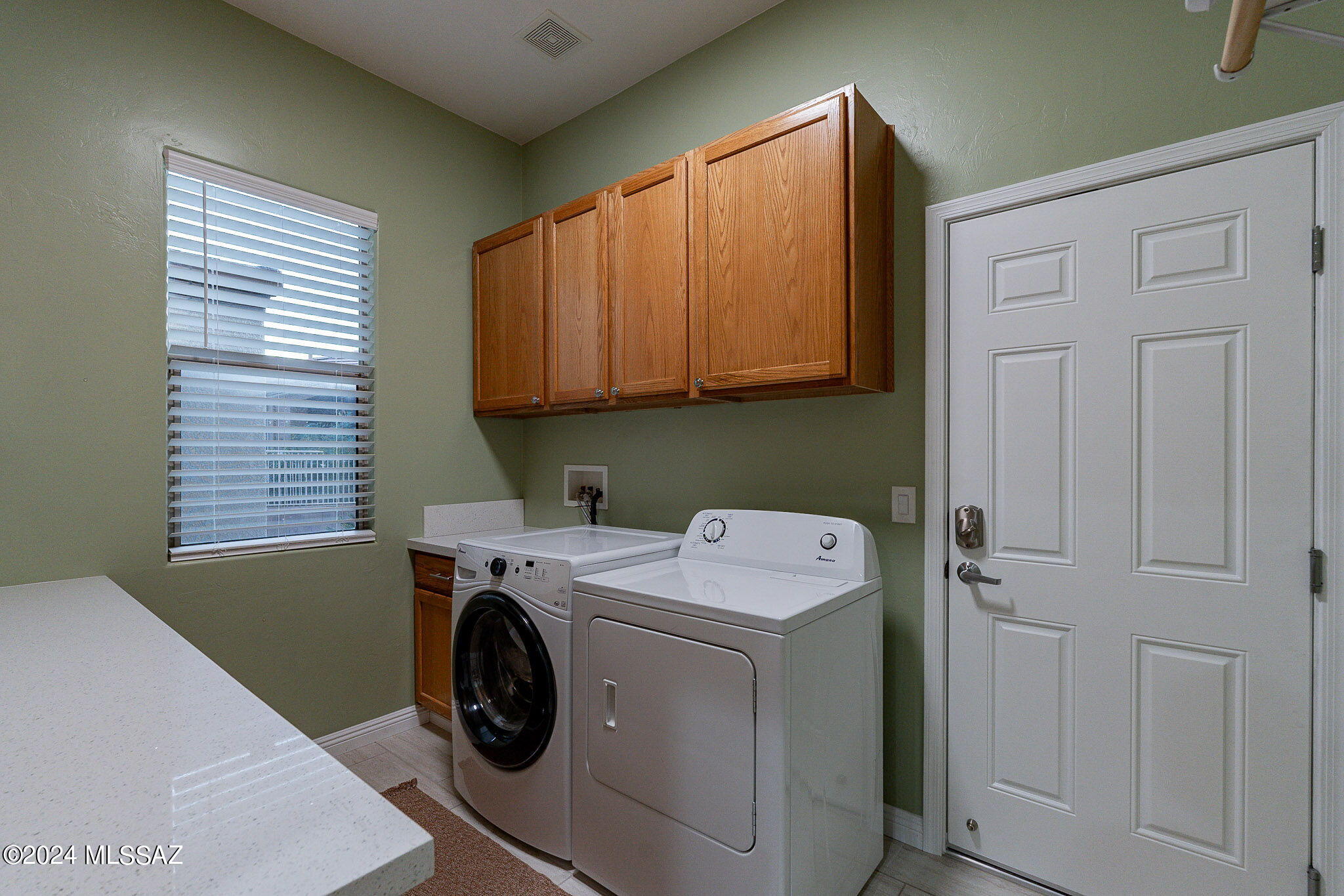 1745 W Placita Canoa Azul