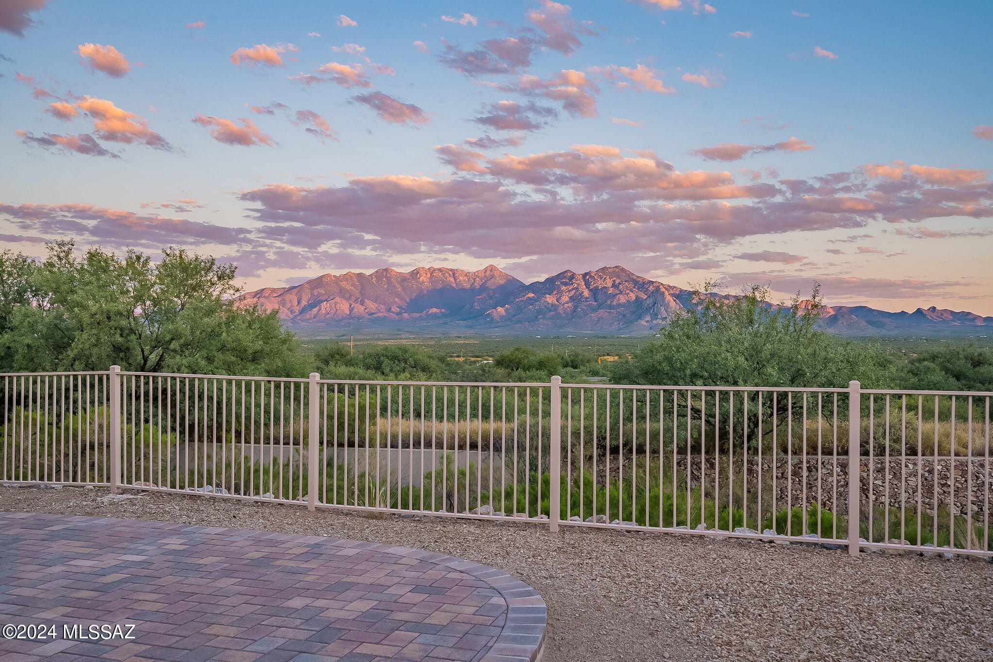 1745 W Placita Canoa Azul