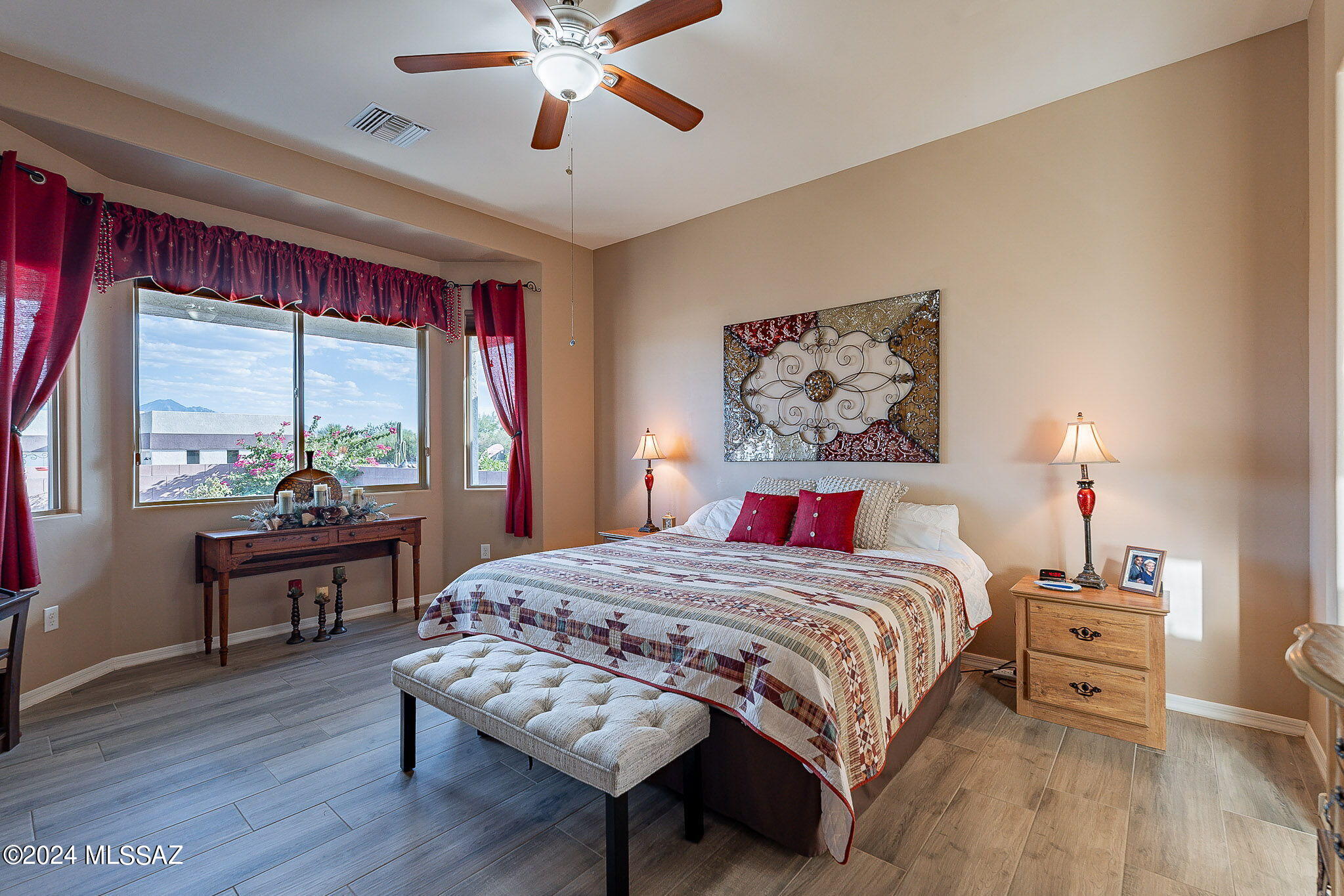 764 N Camino Cerro La Silla