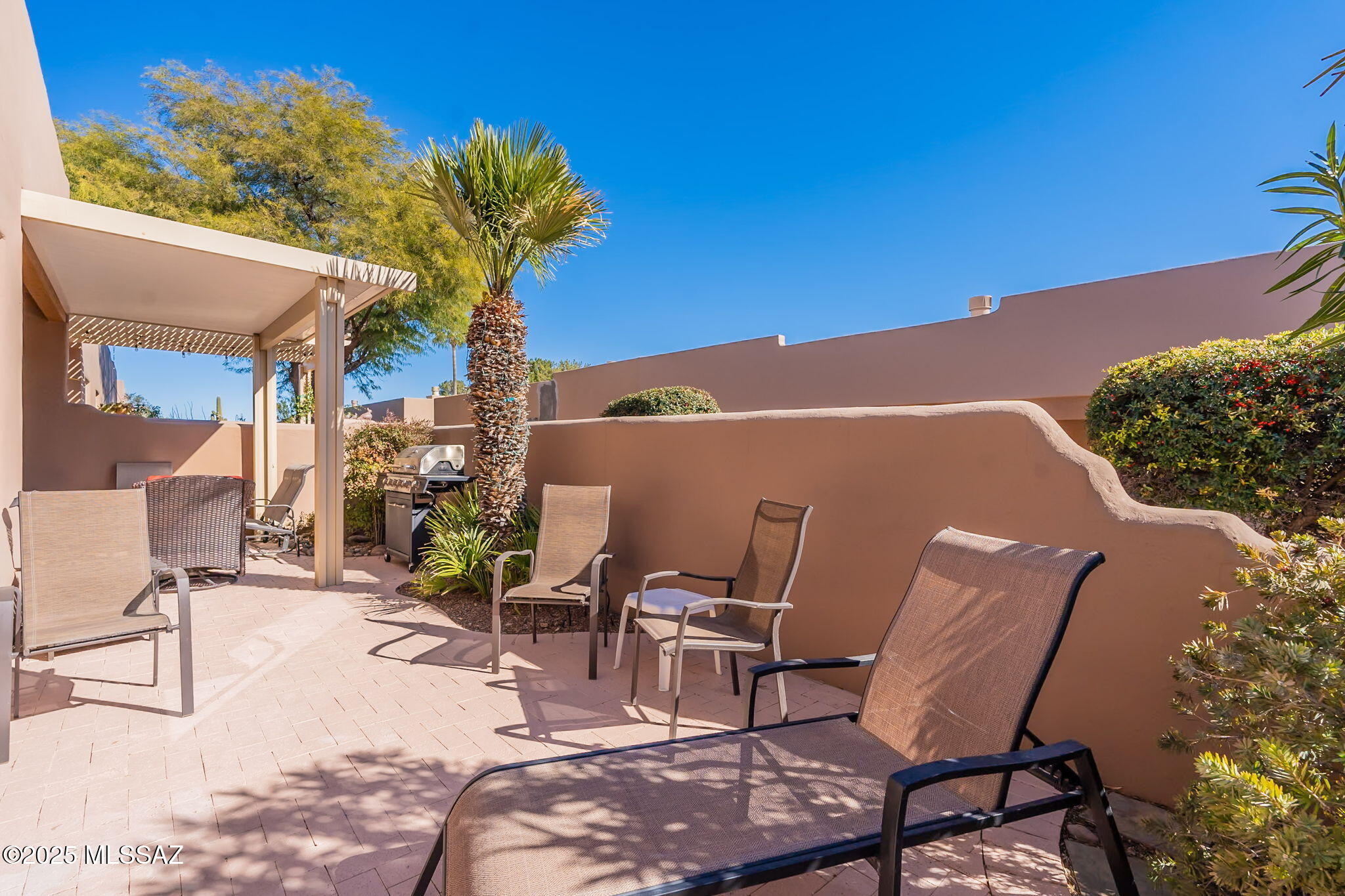 3833 S Camino Comica