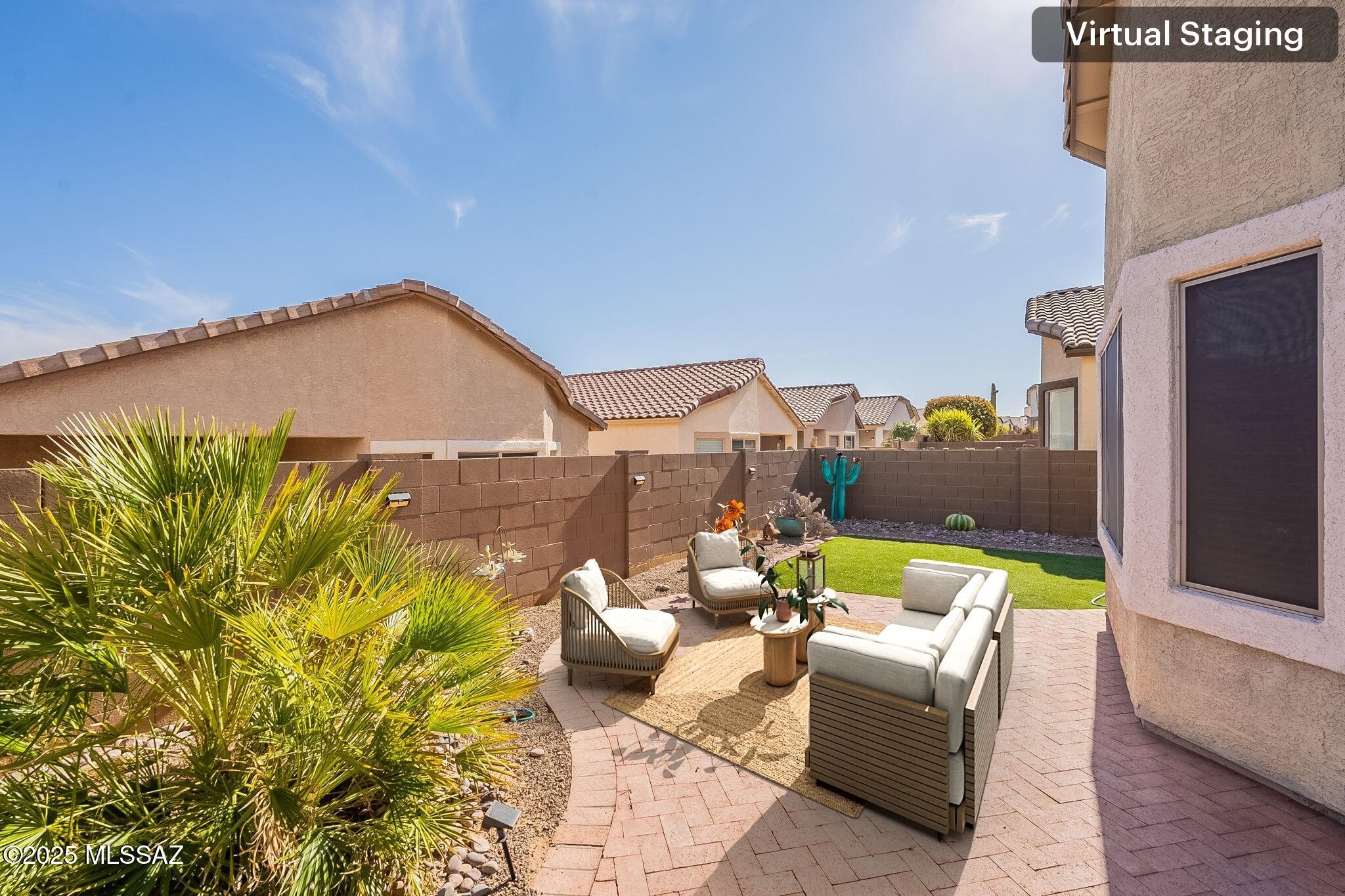 443 W Calle Del Estribo
