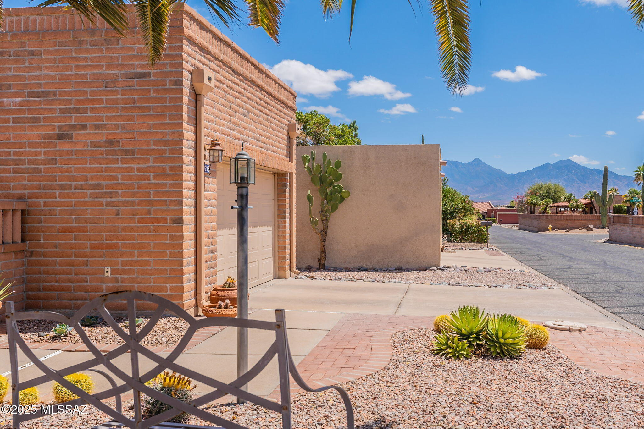 1696 W Retorno De Manana