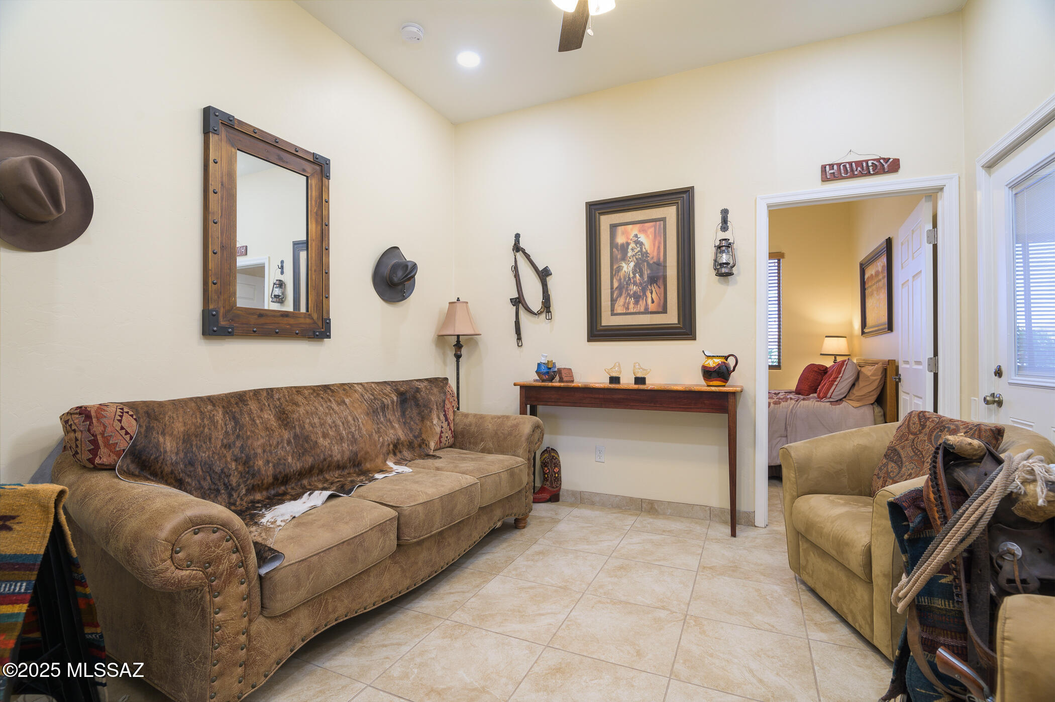 1131 W Calle Artistica
