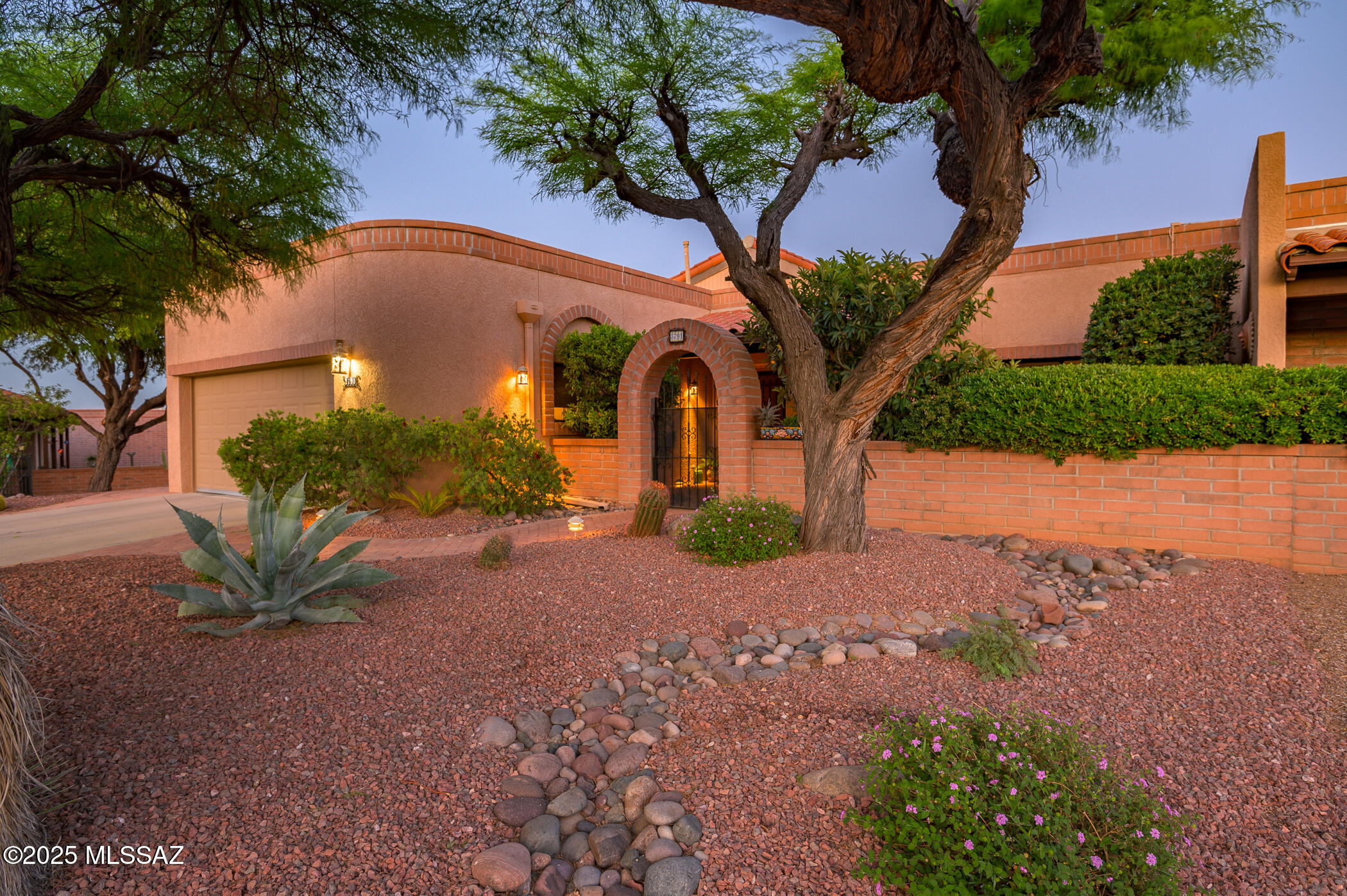 3791 S Via Del Tordo