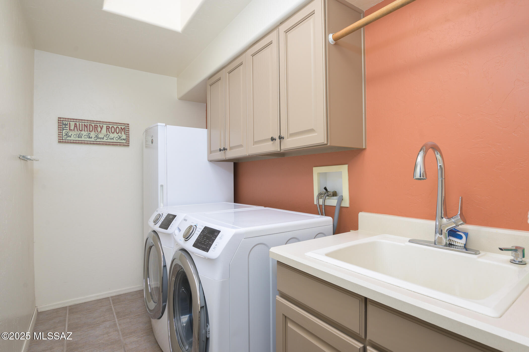 4941 S Gloria Vista Drive