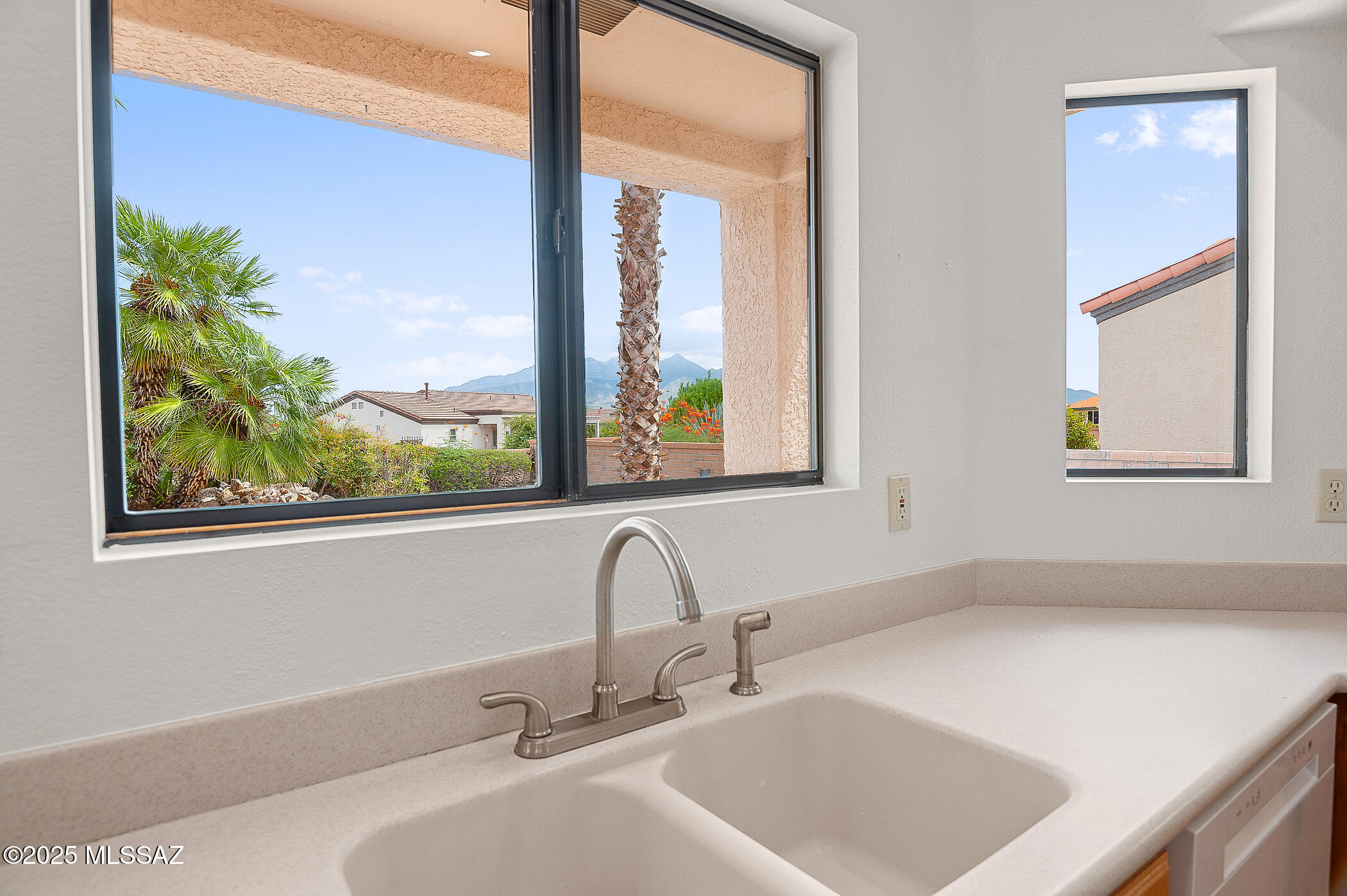 4803 S Desert Sunset Drive