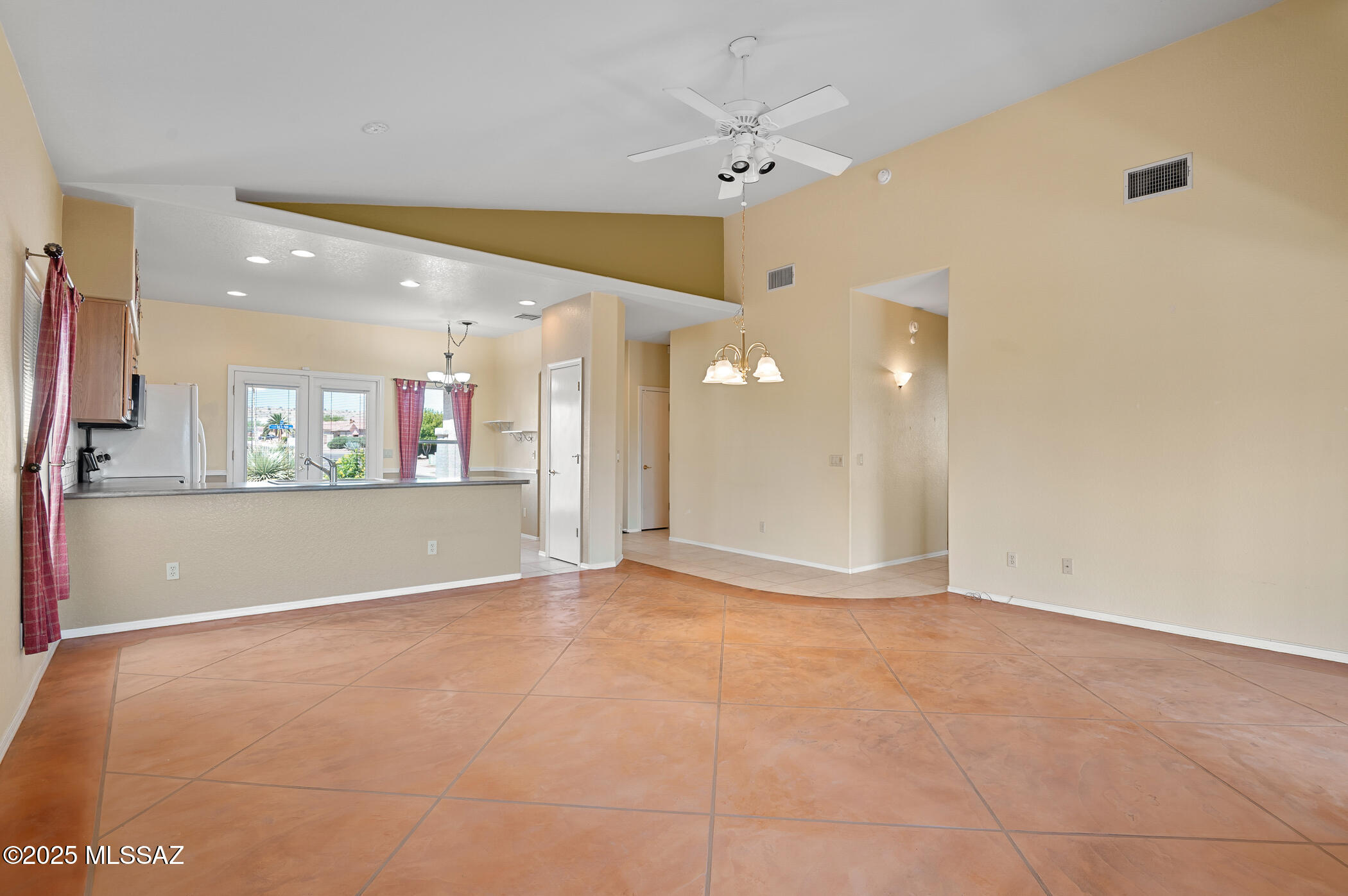 2274 N Avenida Del Petalo